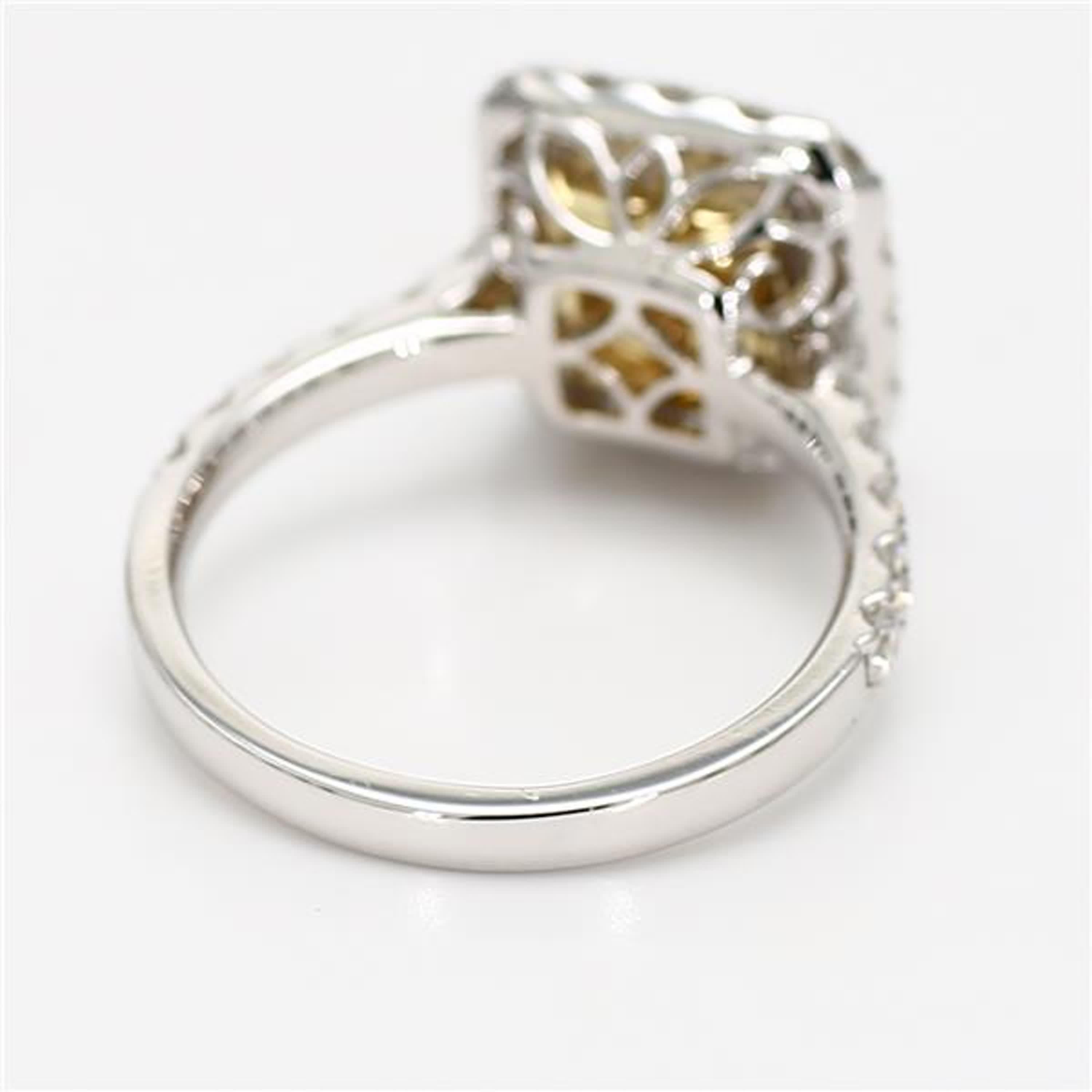 GIA-zertifizierter natürlicher gelber strahlender Diamant 2.78 Karat TW Gold Cocktail-Ring (Radiantschliff) im Angebot
