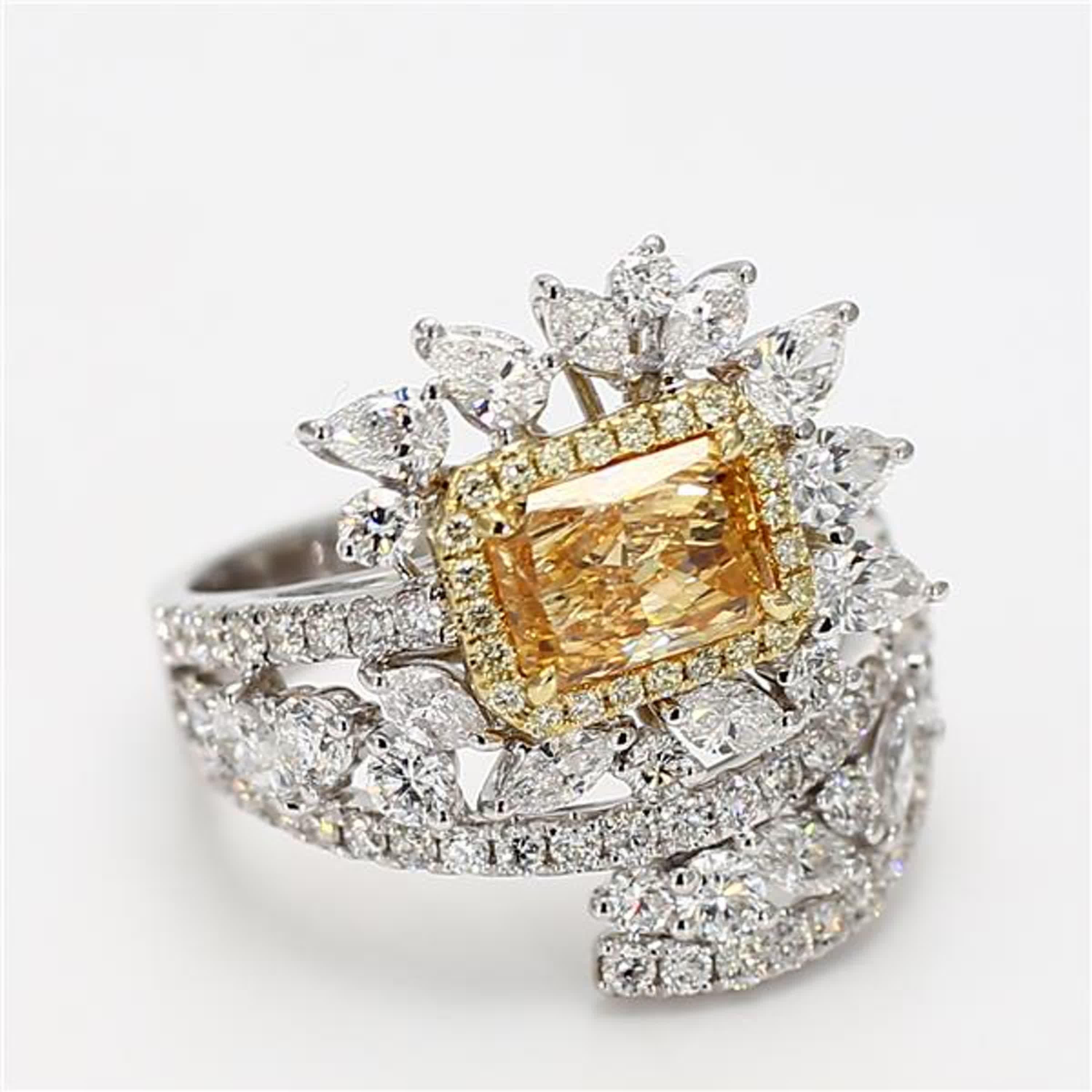 GIA Certified Natural Yellow Radiant Diamond 3.20 Carat TW Gold Cocktail Ring For Sale 1