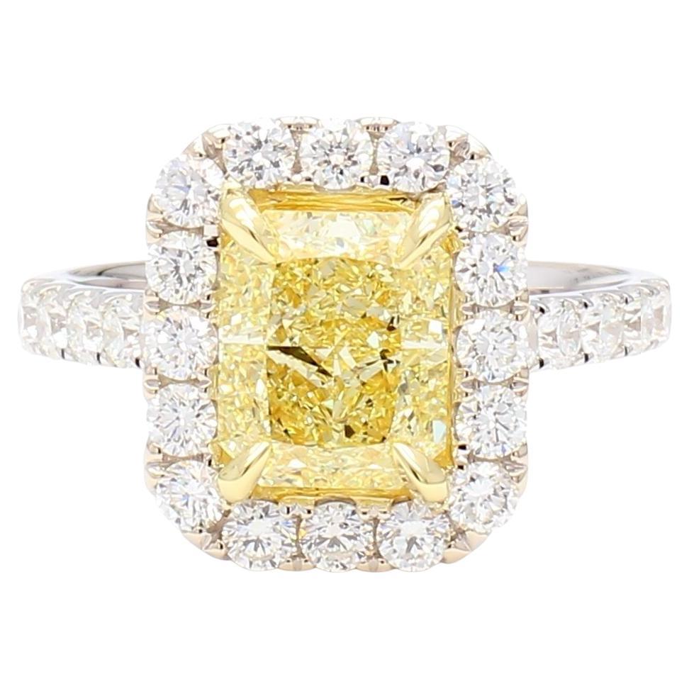 GIA Certified Natural Yellow Radiant Diamond 3.16 Carat TW Gold ...