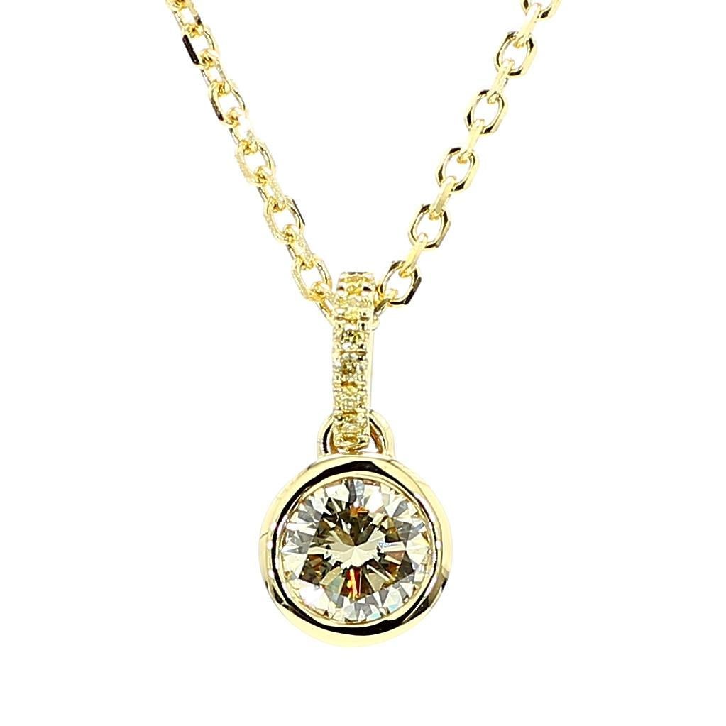 Contemporaneo Ciondolo a goccia in oro giallo con diamante giallo rotondo naturale certificato GIA da 0,53 carati TW in vendita