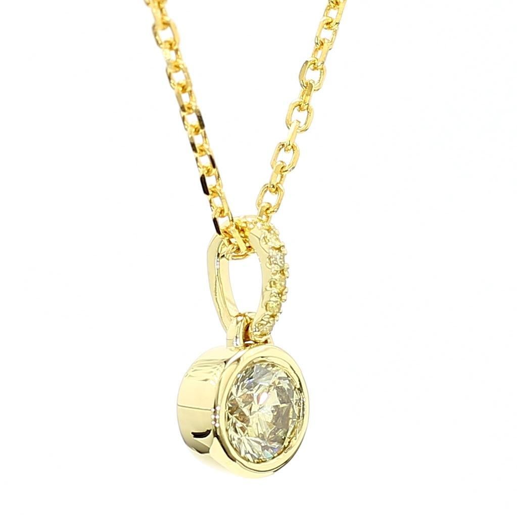 Taille ronde GIA Certified Natural Yellow Round Diamond .53 Carat TW Yellow Gold Drop Pendentif en vente