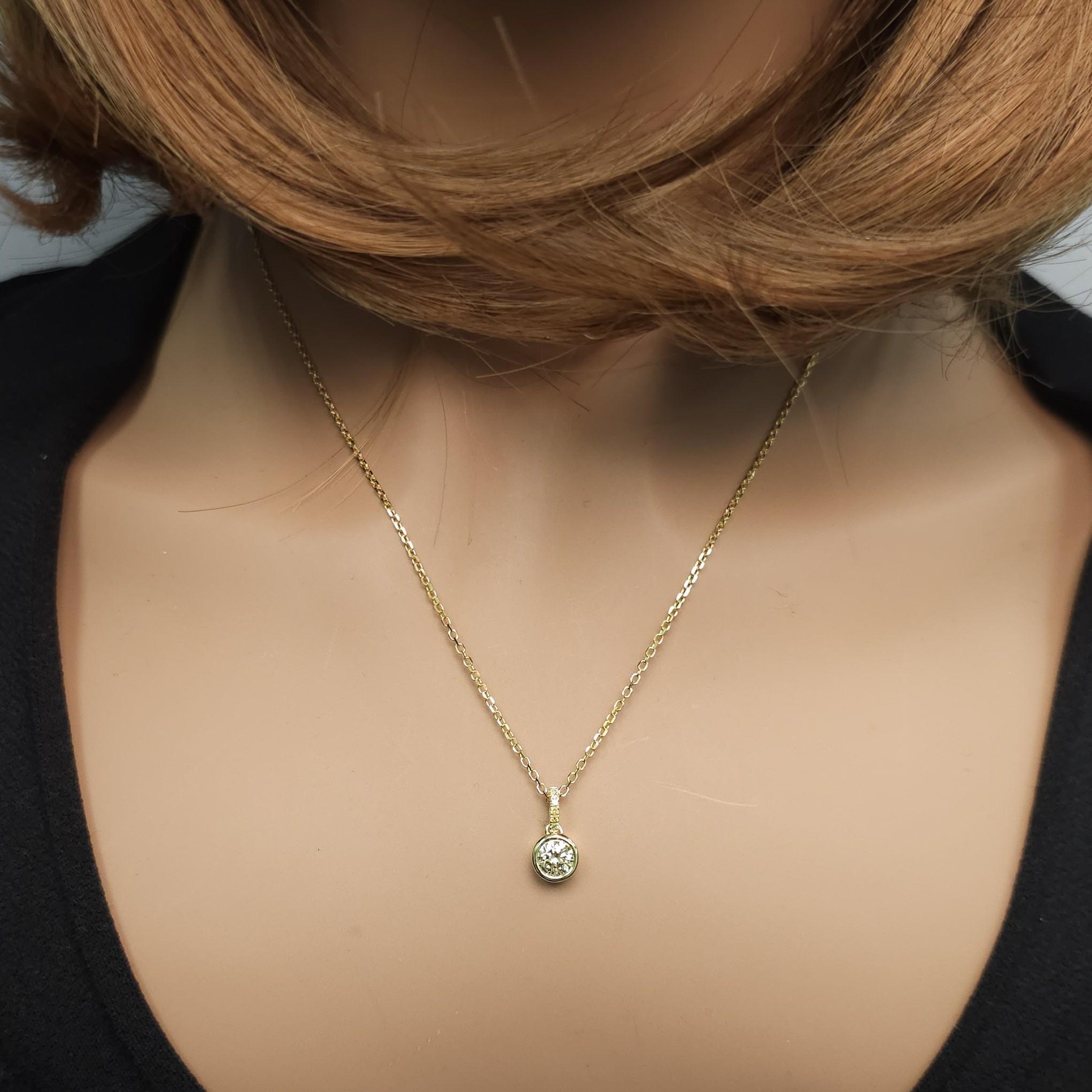 GIA Certified Natural Yellow Round Diamond .53 Carat TW Yellow Gold Drop Pendentif Neuf - En vente à New York, NY