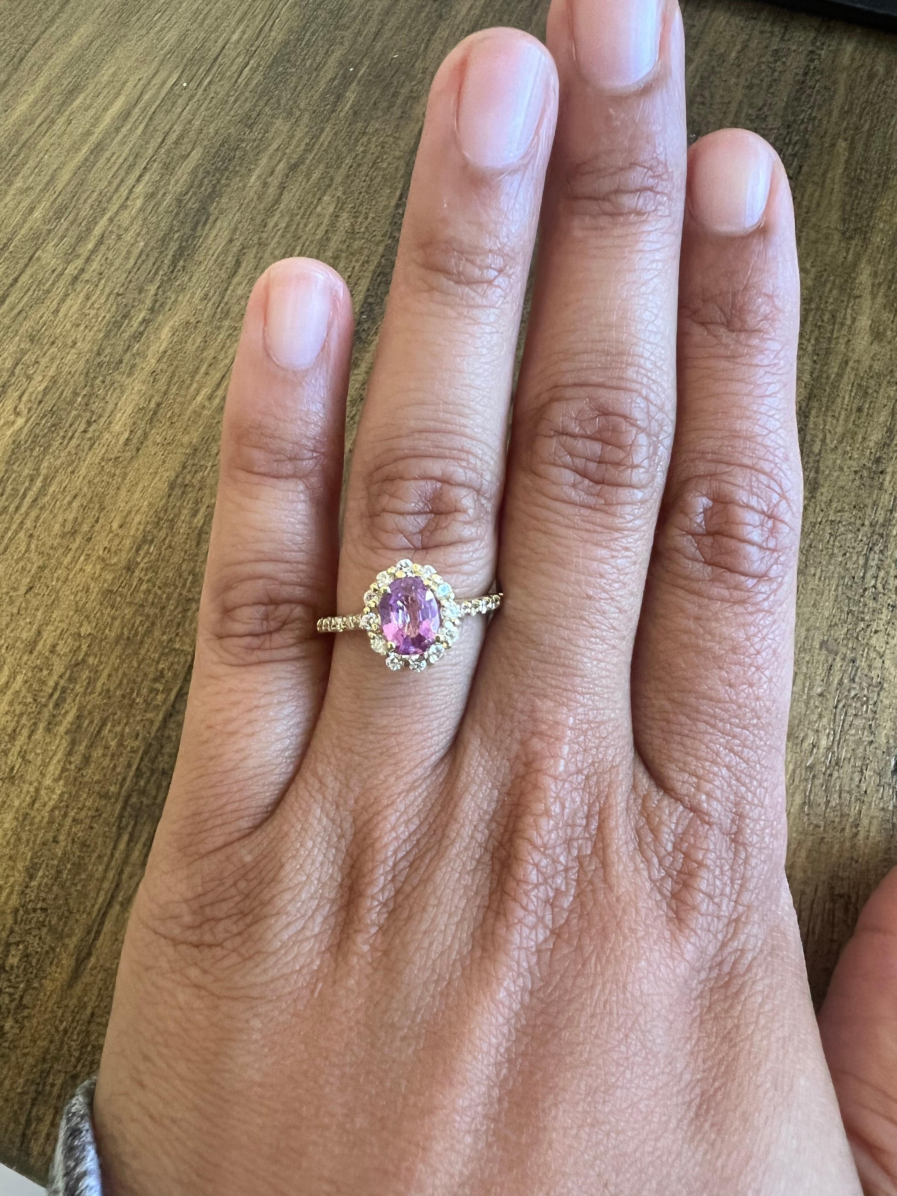 GIA Certified No Heat 1.63 Carat Pink Sapphire Diamond 18 Karat Yellow Gold Ring In New Condition For Sale In Los Angeles, CA