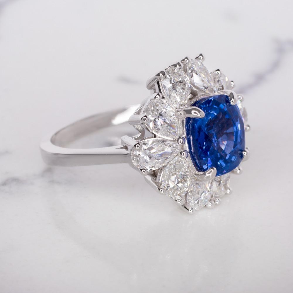 Contemporary GIA Certified NO HEAT Blue Sapphire Pear Cut Diamond Ring For Sale