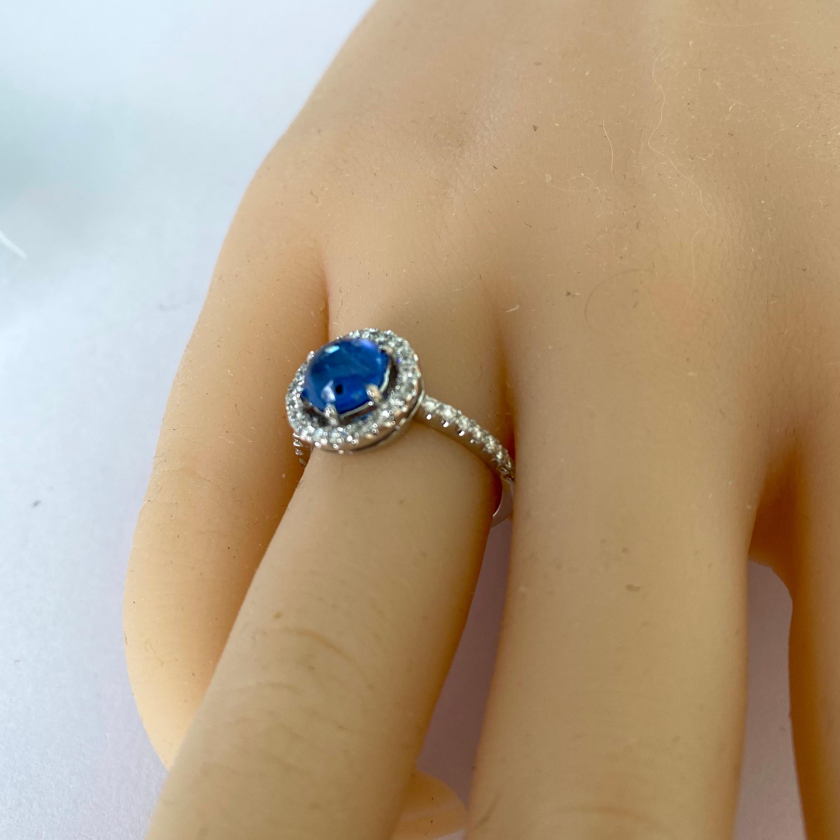 GIA Certified No Heat Cabochon Sapphire 1.65 Carat Halo Diamond 0.40 Carat Ring  In New Condition For Sale In New York, NY