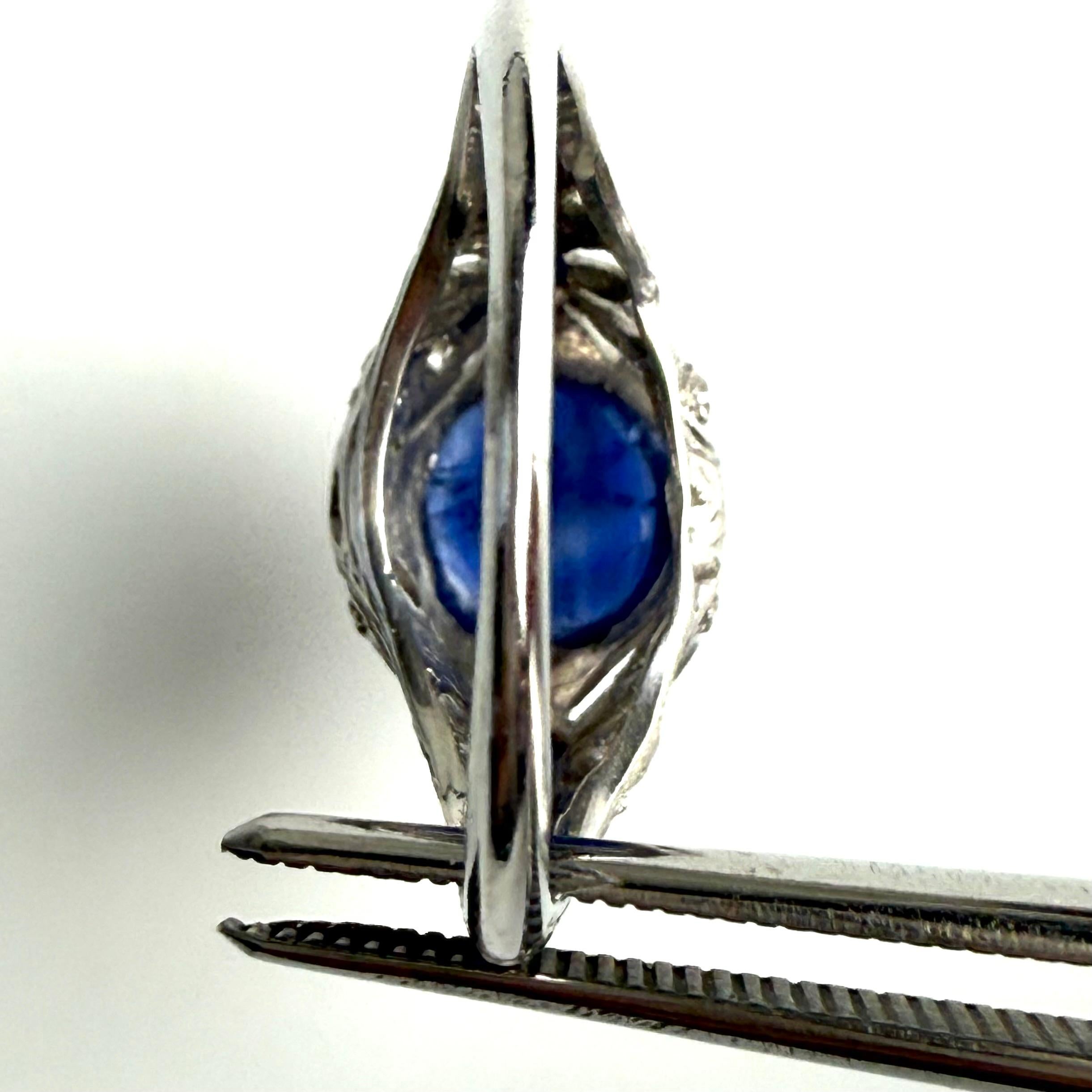 GIA-zertifizierter unbehandelter runder Cabochon-Saphir in VIntage gravierter Diamantring im Angebot 10