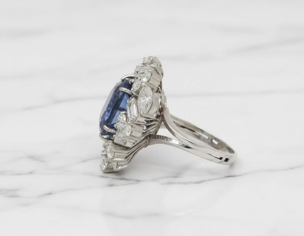 GIA-zertifizierter No-Heat-Cocktailring mit Saphir und Diamant (Ovalschliff) im Angebot