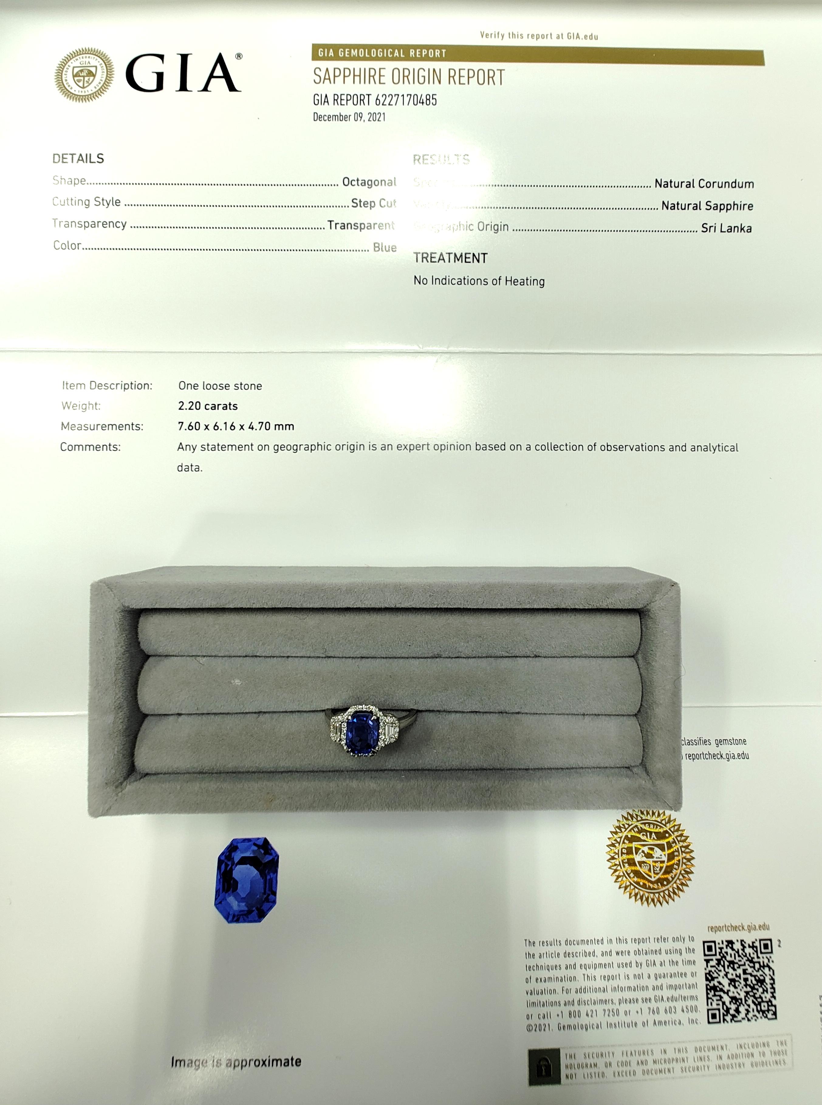 Gia Certified No Heat Sri Lanka Royal Blue Emerald Cut Sapphire Platinum Ring In New Condition For Sale In Rome, IT