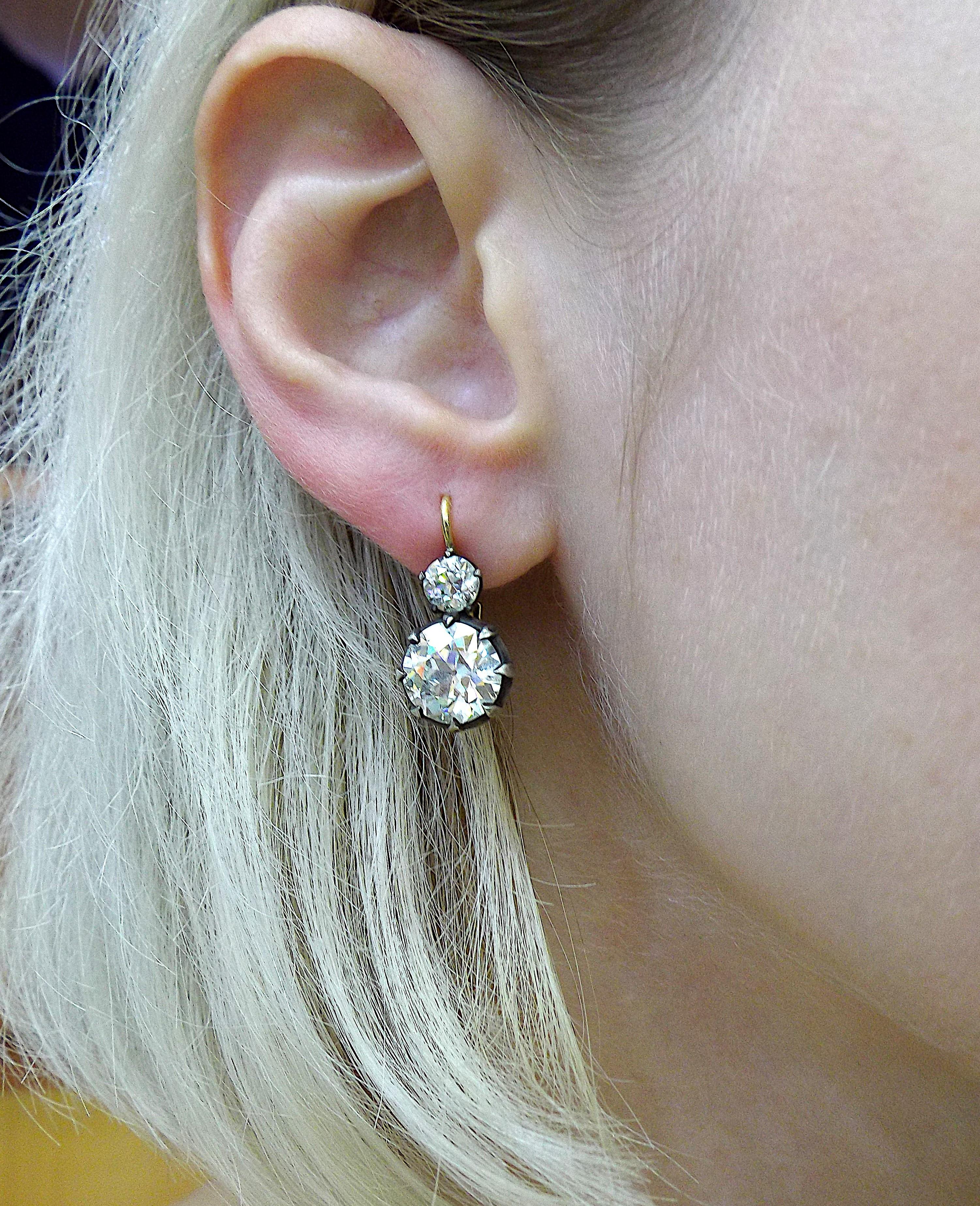 GIA-zertifizierte Diamant-Ohrringe im alten europäischen Schliff Damen im Angebot