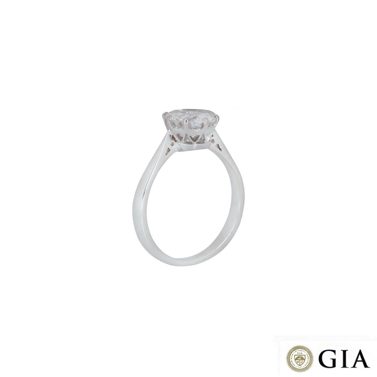 GIA Certified Old European Cut Platinum Diamond Solitaire Ring 1.72 Carat In Excellent Condition In London, GB