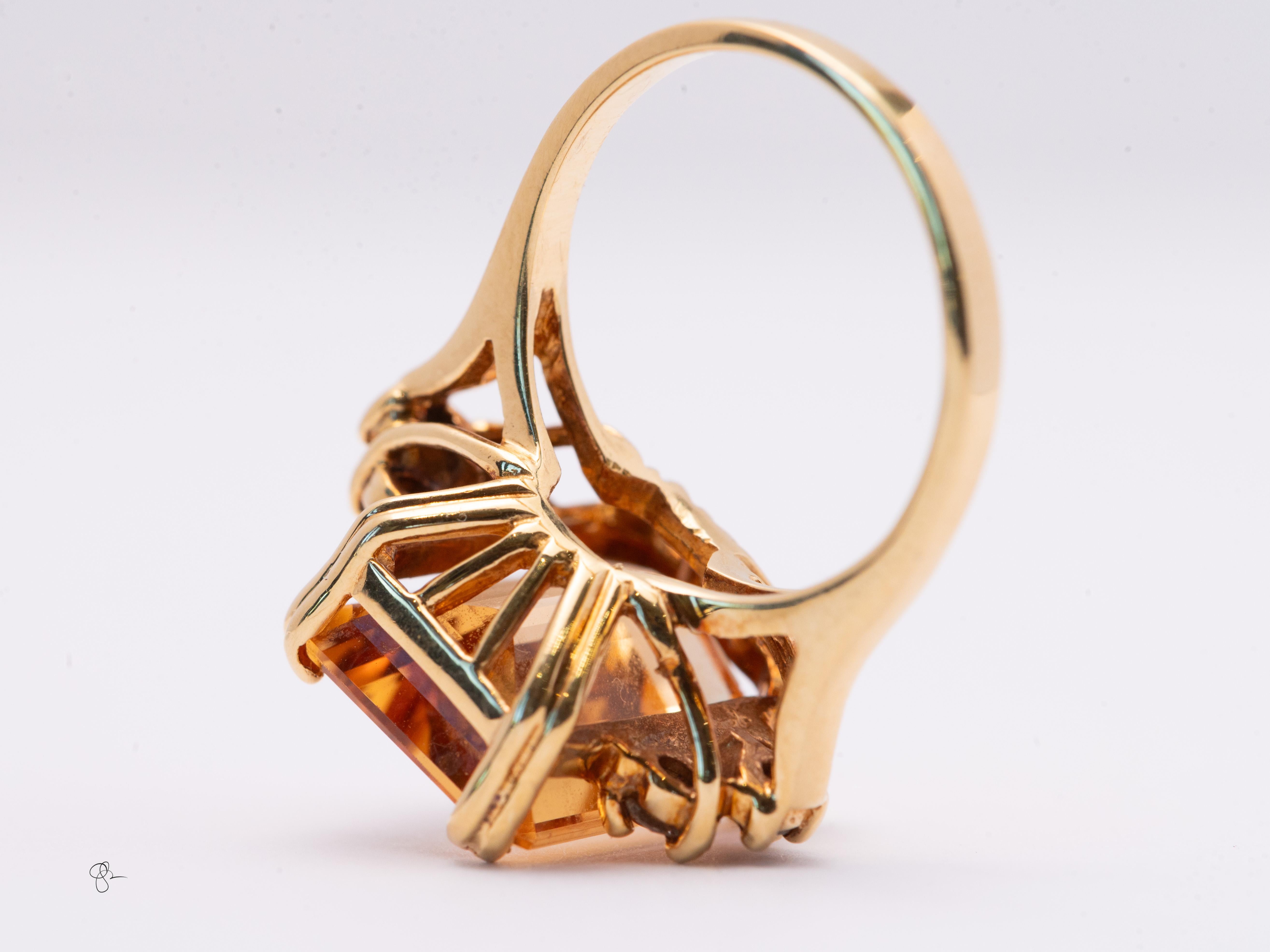 Anello da cocktail vintage con diamante Topazio Giallo Orangiato certificato GIA in vendita 1