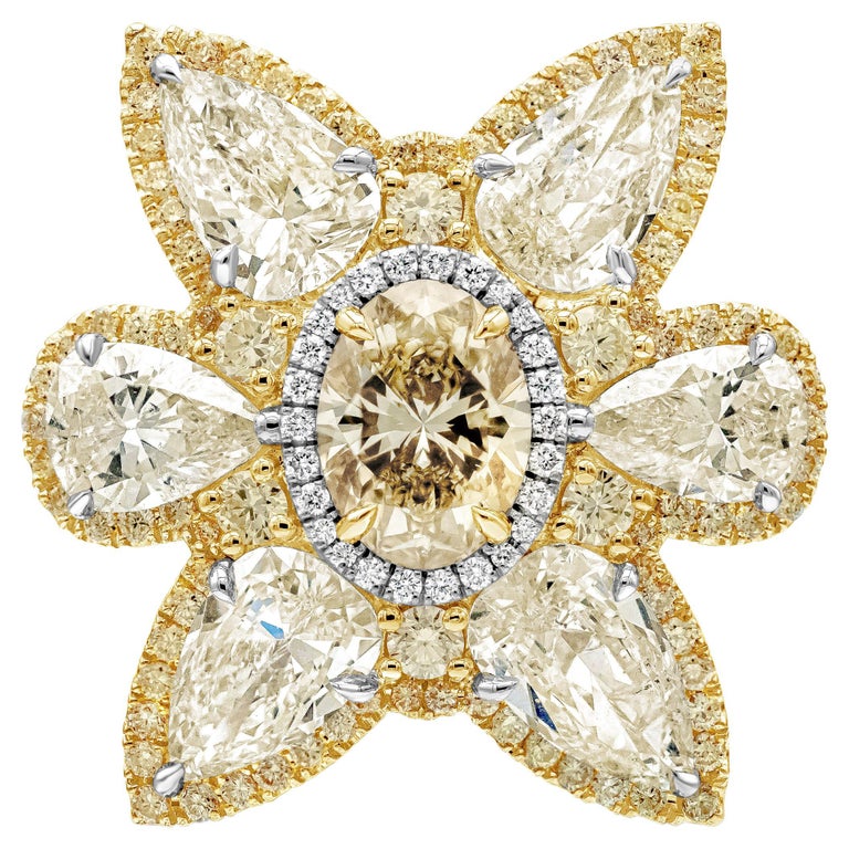 GIA Certified Oval and Pear Shape Diamond Flower Ring For Sale at 1stDibs