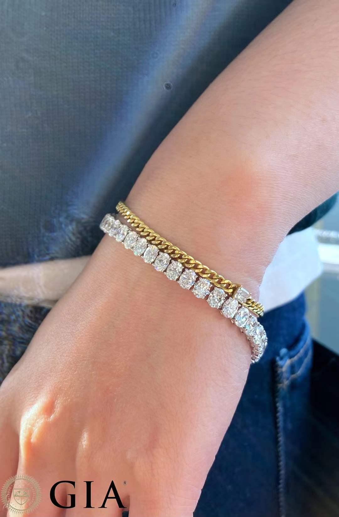 GIA-zertifiziertes Diamant-Tennisarmband mit Ovalschliff aus 18 Karat Gold im Angebot 6