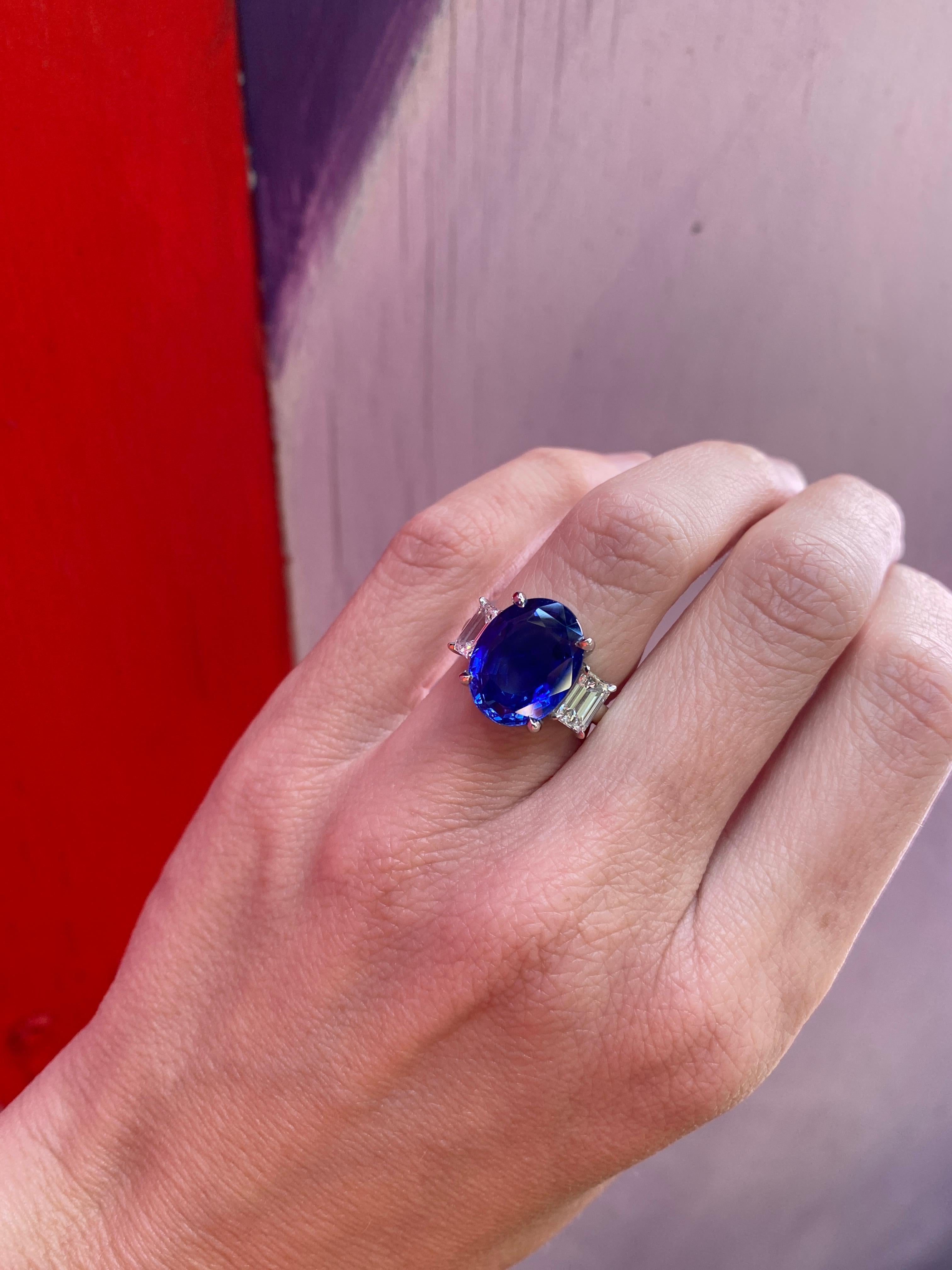Platinring mit drei Steinen, GIA-zertifizierter natürlicher Ceylon-Saphir im Ovalschliff im Angebot 12