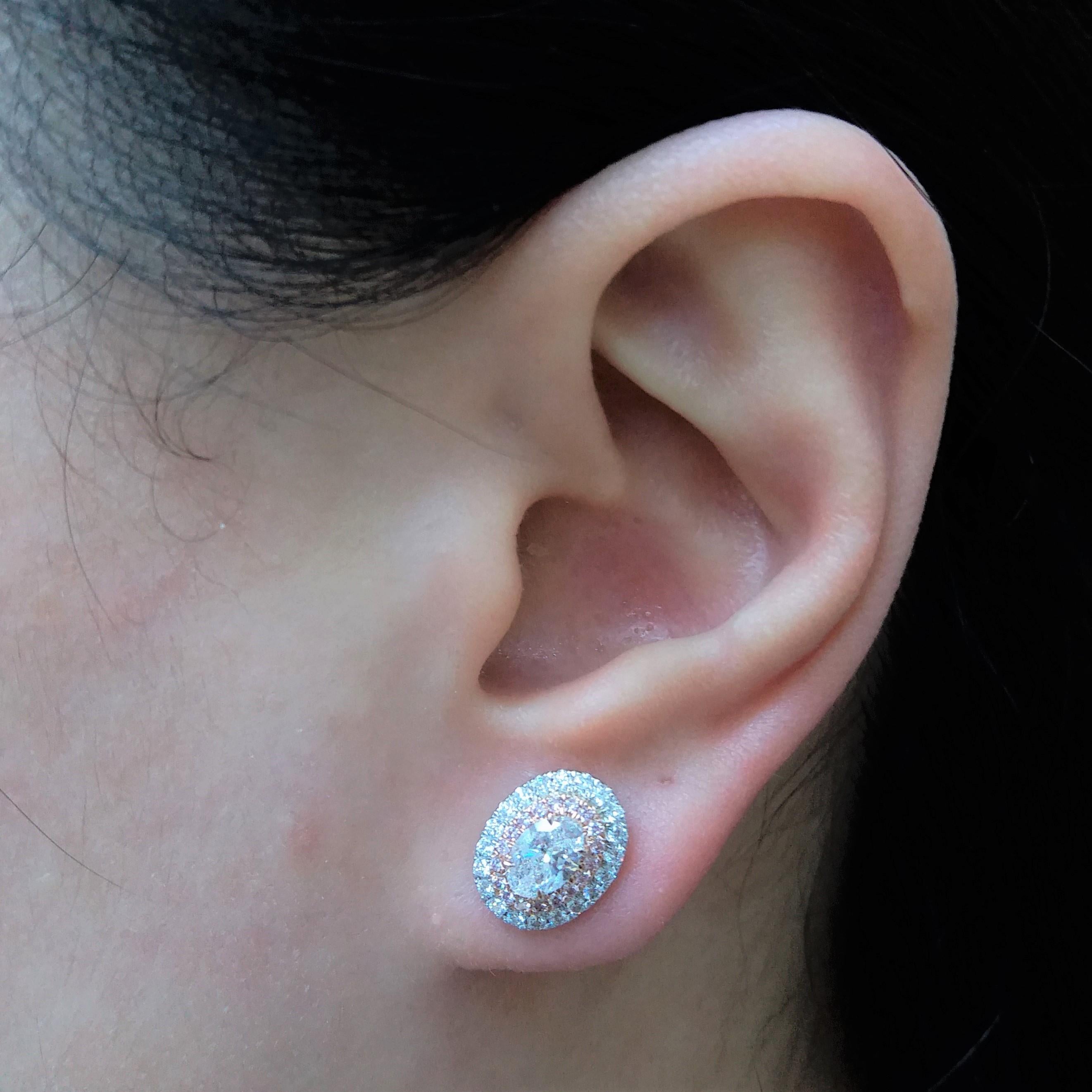 Boucles d'oreilles en or 18K certifiées GIA, diamant blanc de taille ovale Argyle Pink Diamond en vente 1