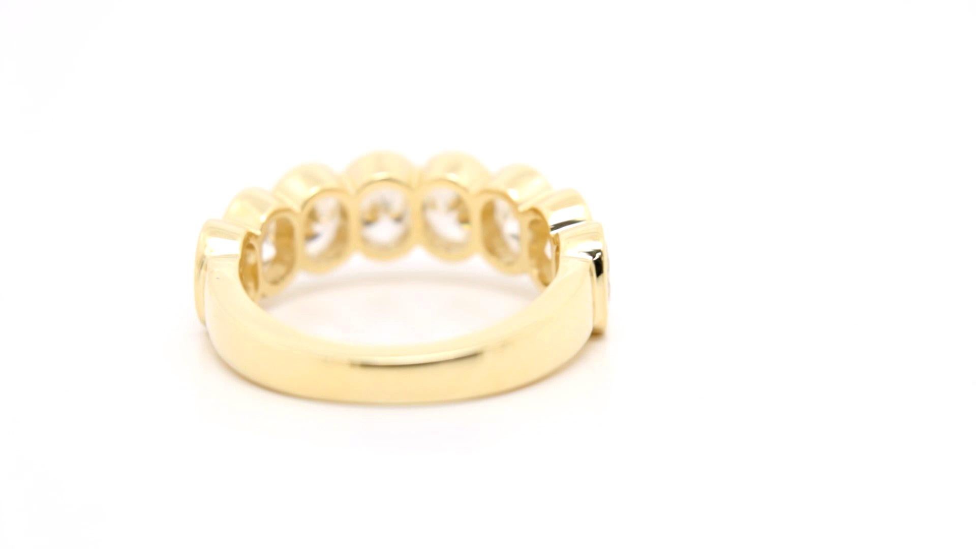 Oval Cut GIA Certified 2.48ct Oval Diamond Half Bezel Band For Sale