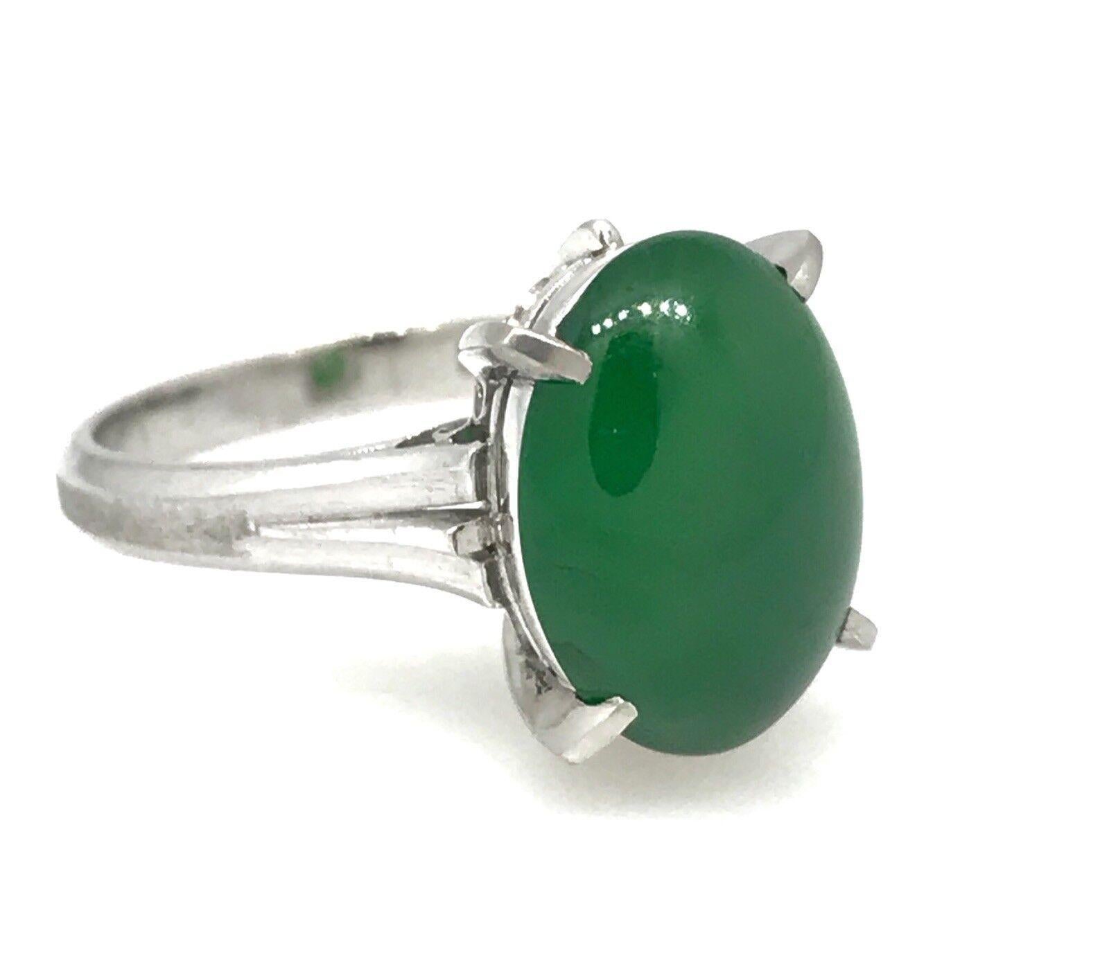GIA Certified Oval Jadeite Jade Solitaire Ring in Platinum In Excellent Condition For Sale In La Jolla, CA