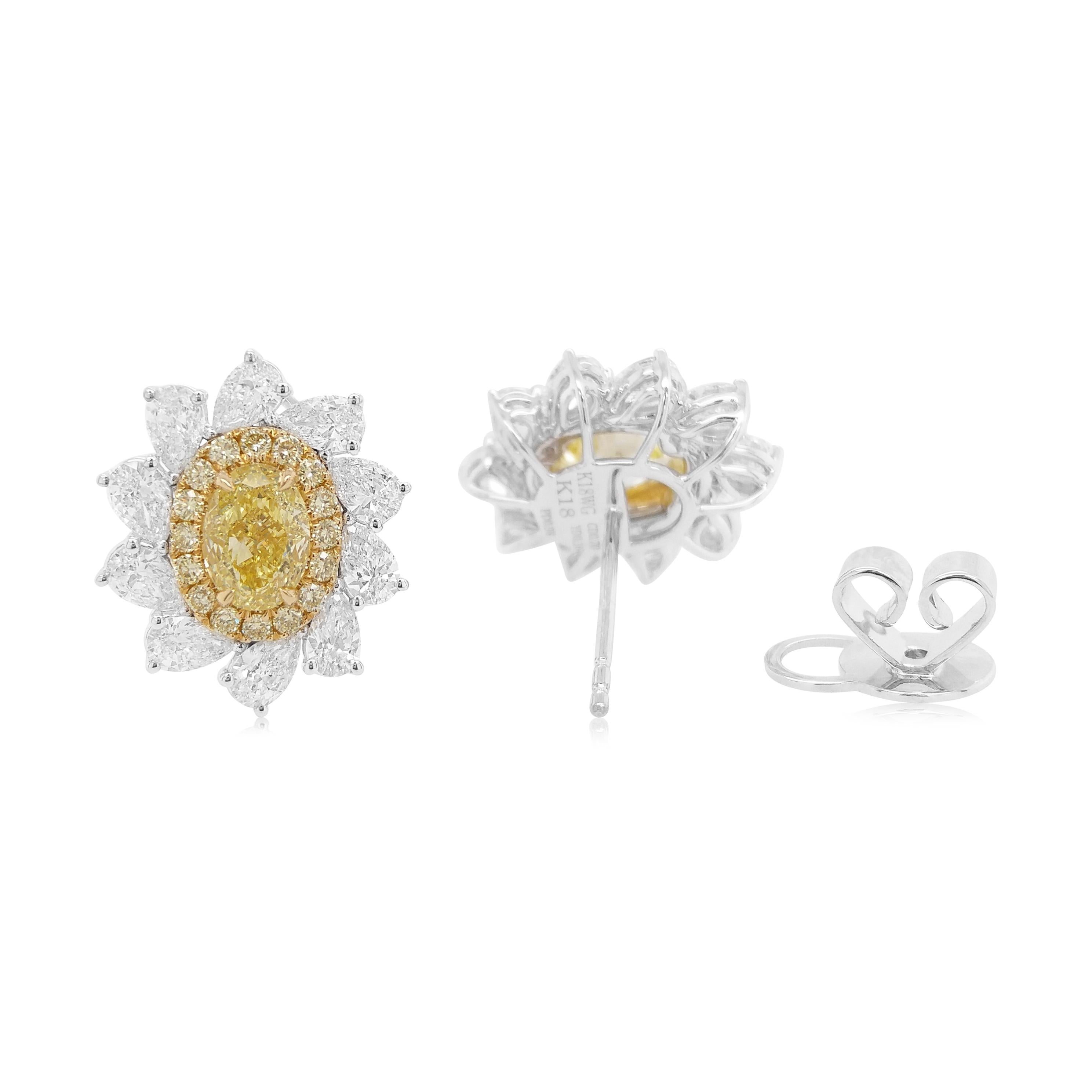 Art Déco Orecchini di diamanti gialli Nature Fancy certificati GIA di forma ovale in oro 18 carati in vendita