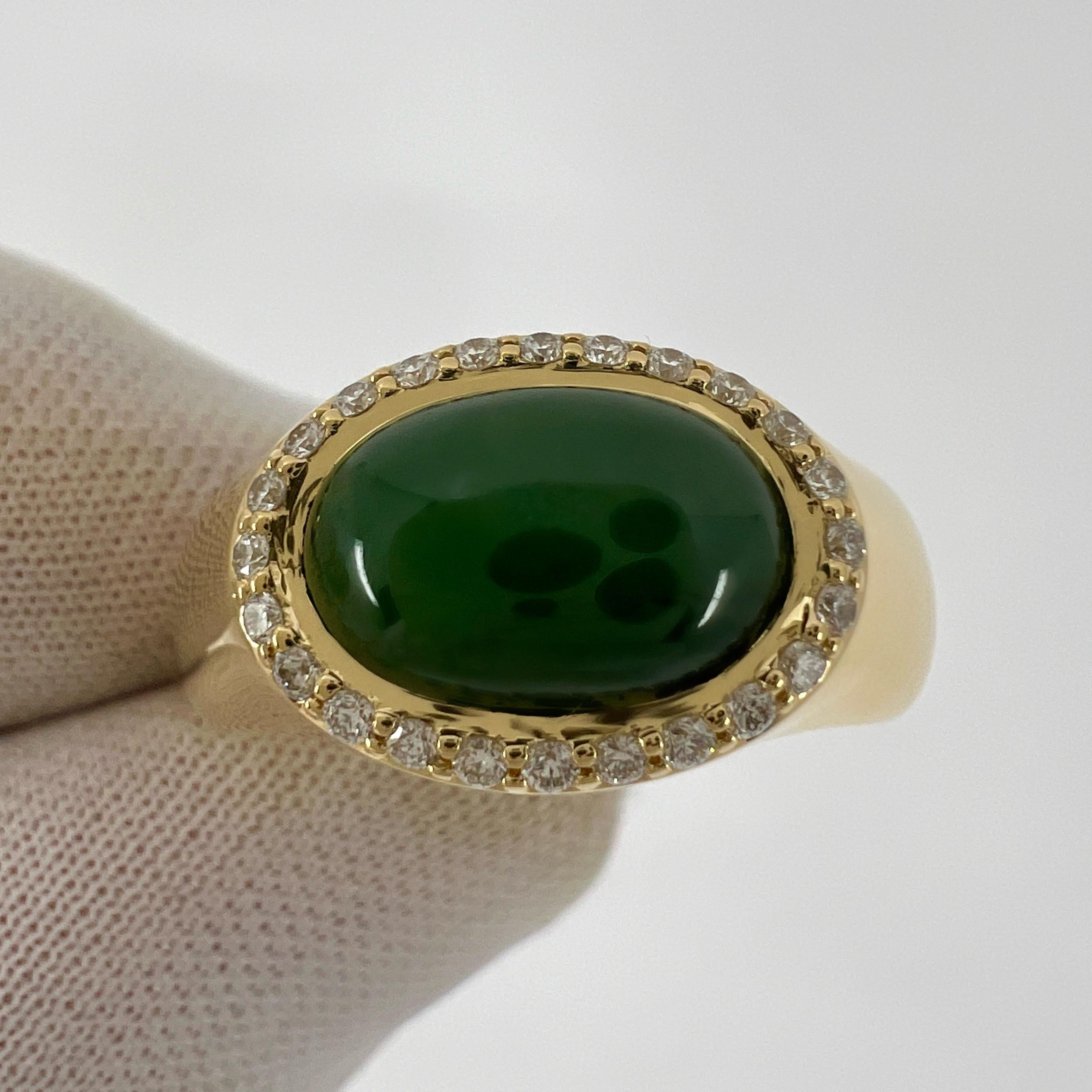 GIA Certified Oval Untreated Jadeite Jade & Diamond 18k Yellow Gold Signet Ring For Sale 1