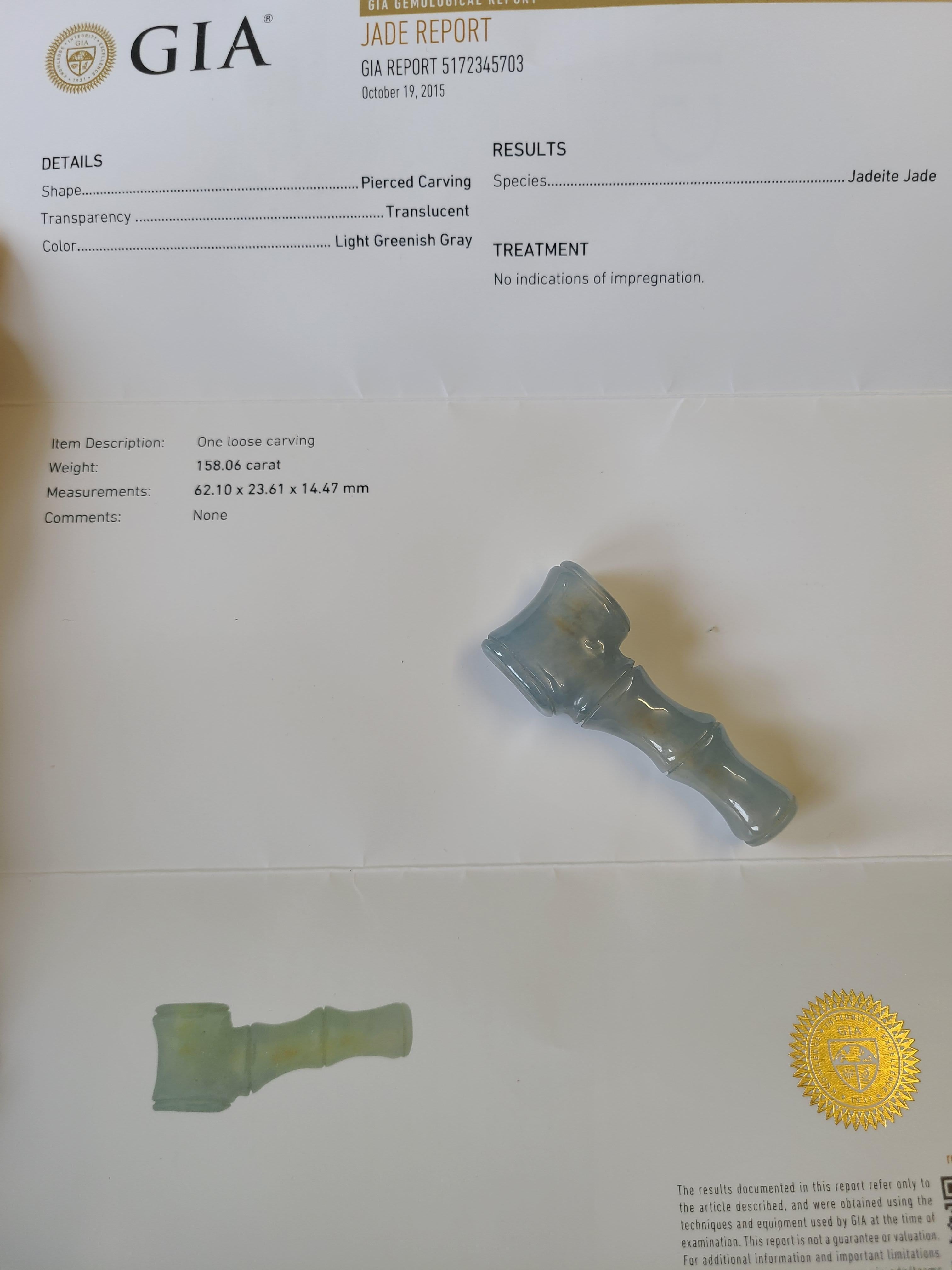 Coppia certificata GIA di ornamenti per pipa da fumo in giada iridescente in vendita 3