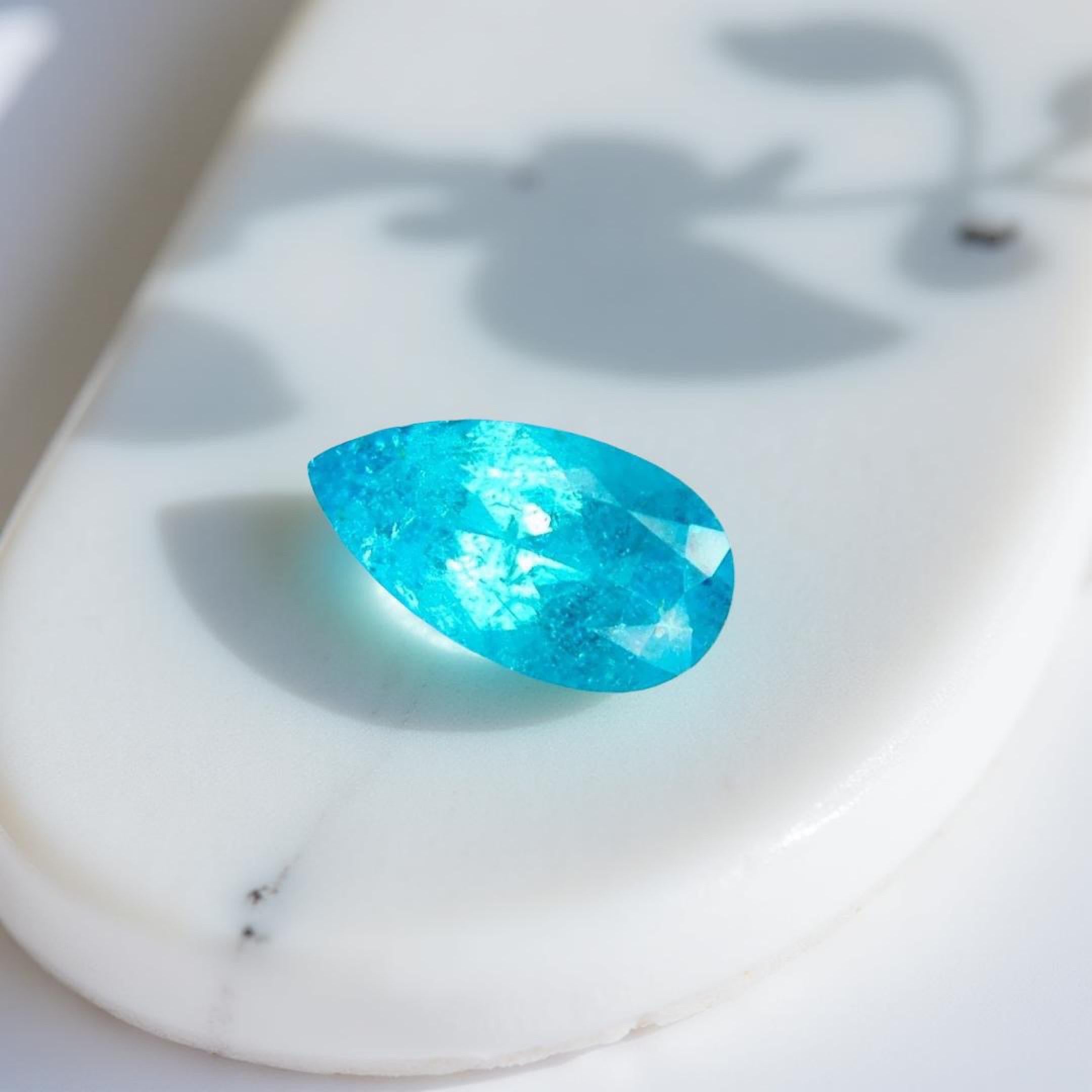 GIA Certified Paraiba Tourmaline 1.41ct Oval  Neon Blue Brazilian Tourmaline For Sale 2