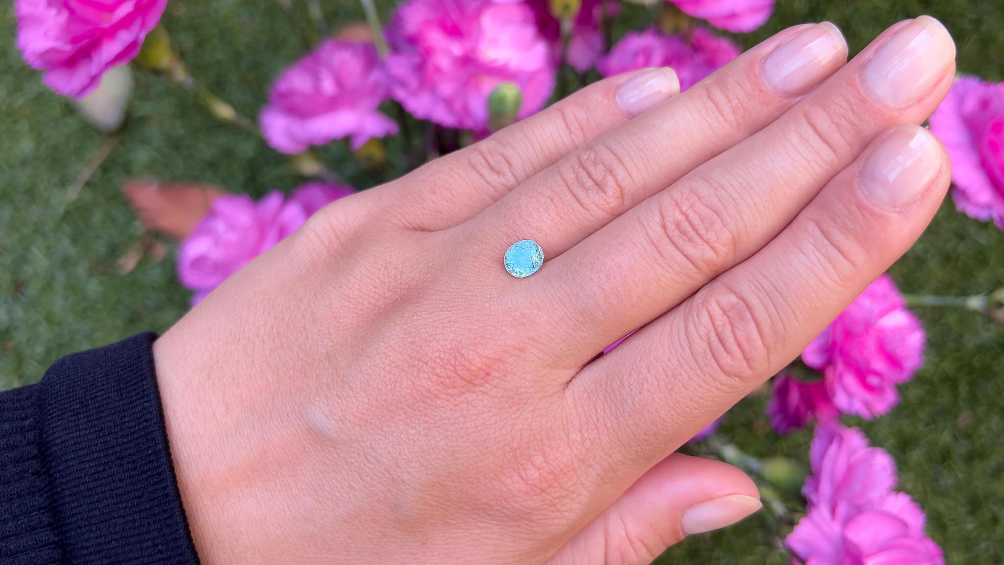 Taglio ovale Tormalina Paraiba certificata GIA da 1,52 carati naturale in vendita