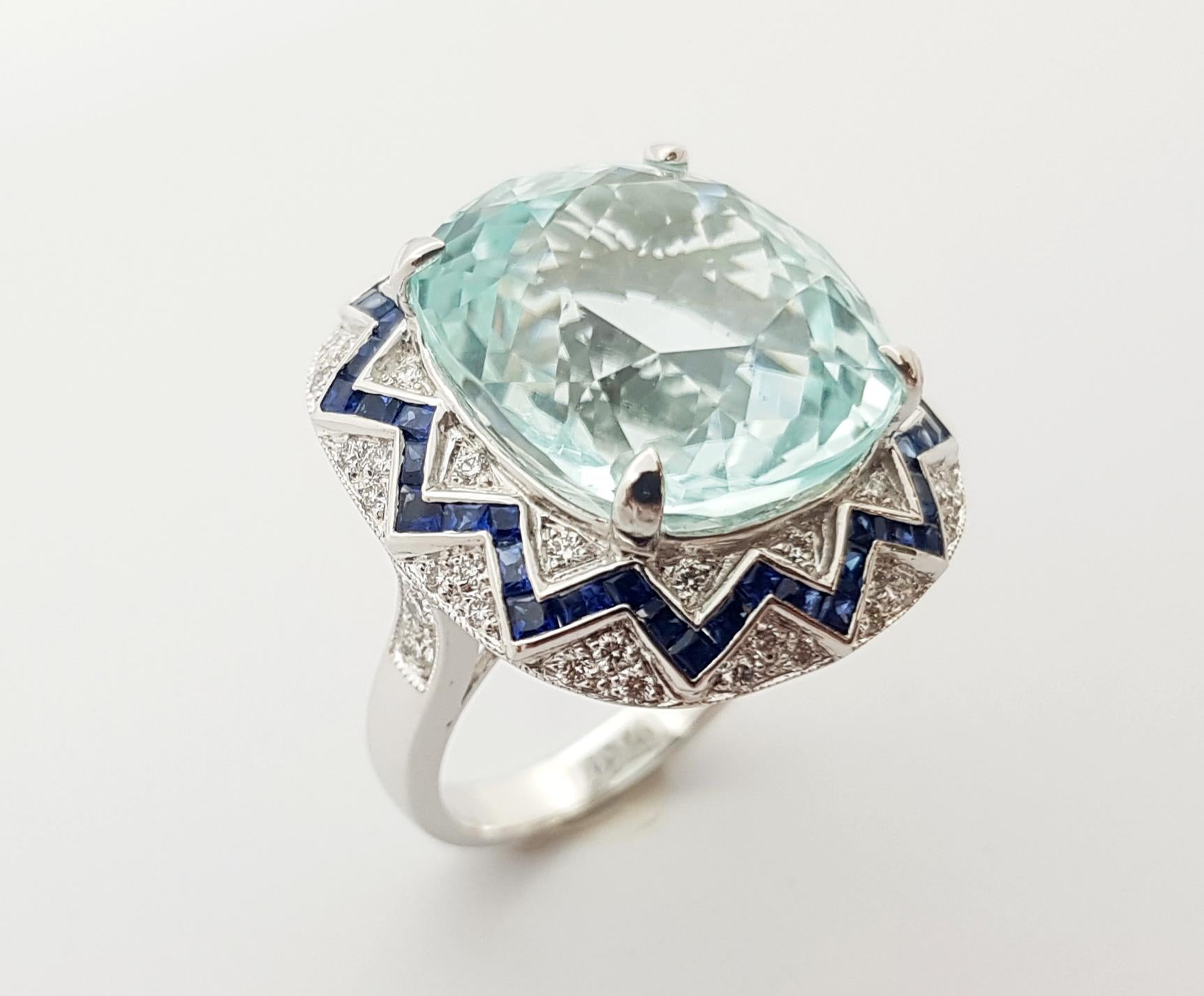 GIA Certified Paraiba Tourmaline, Blue Sapphire, Diamond Ring in 18K White Gold In New Condition For Sale In Bangkok, TH