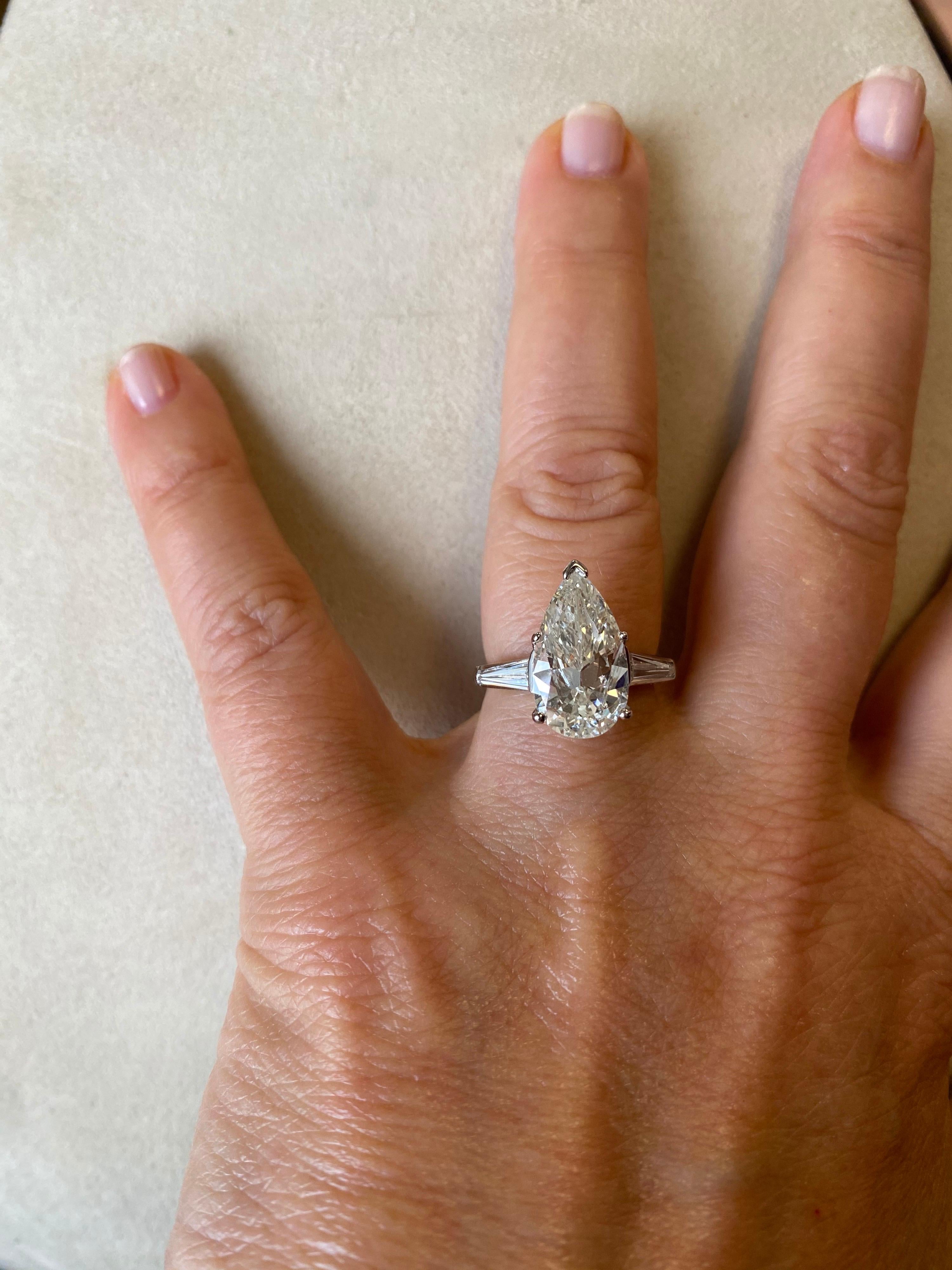 2 carat ring on size 6 finger