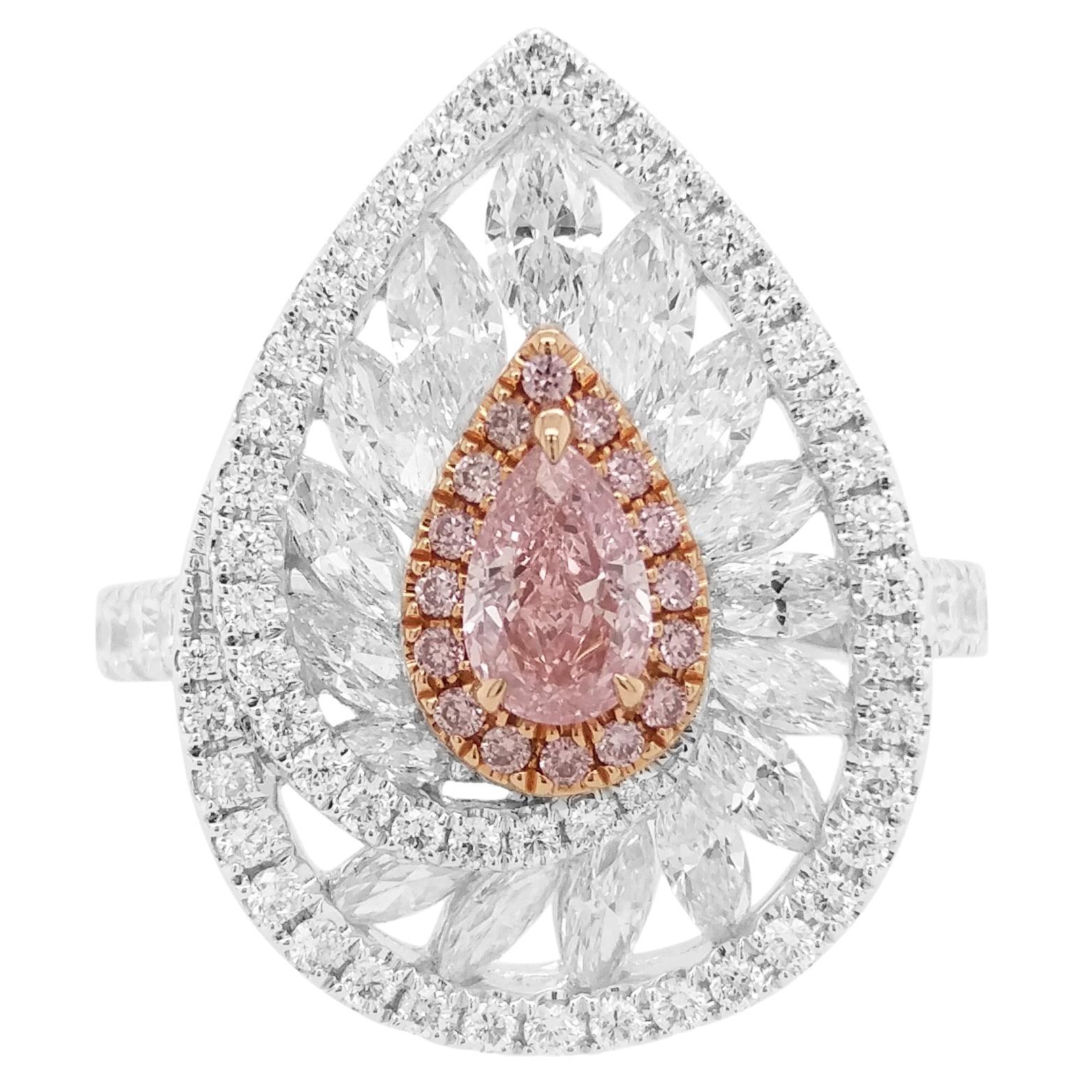 Anello in oro 18 carati con diamante rosa taglio pera e diamante bianco taglio marquise certificato GIA in vendita