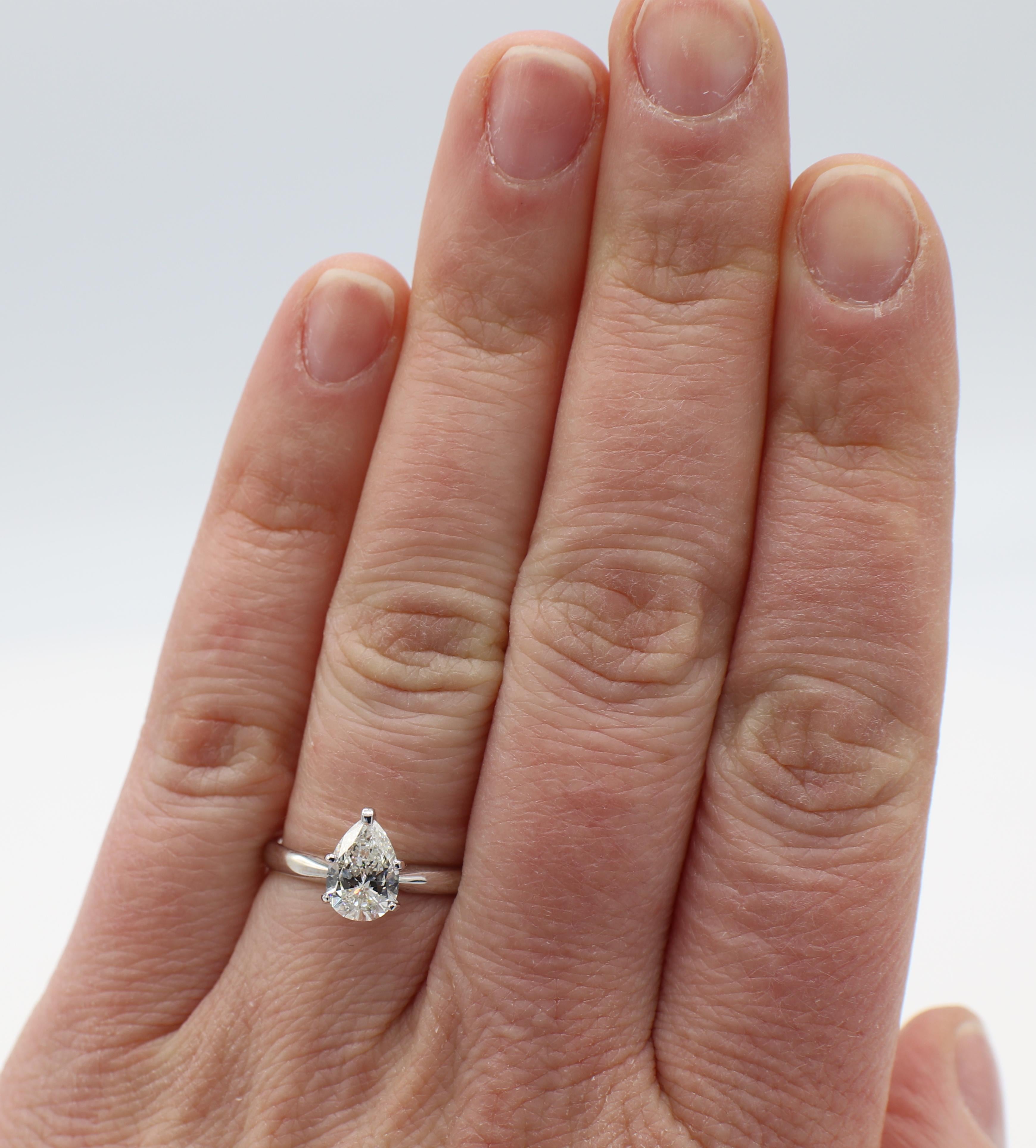 1 carat pear solitaire diamond ring