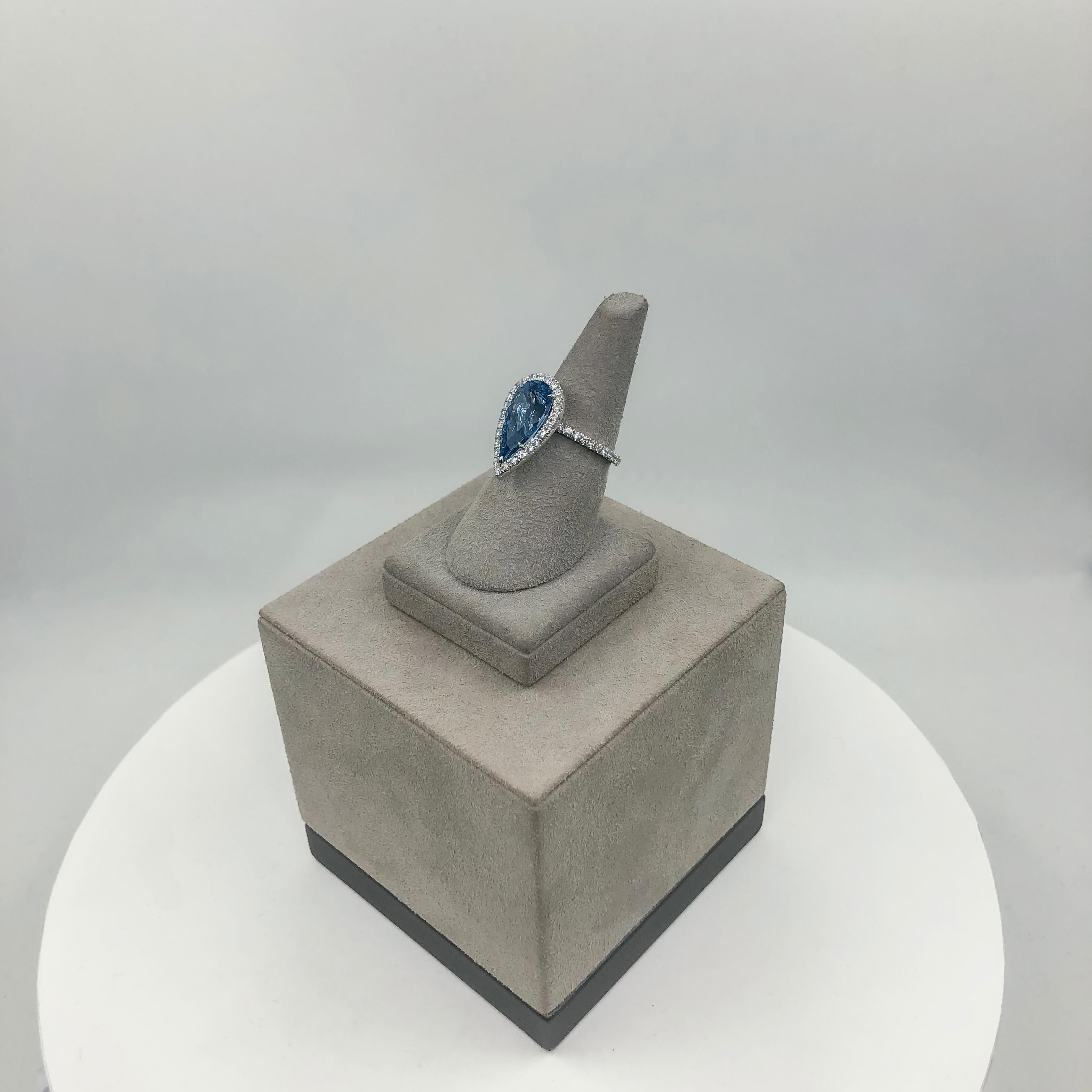 GIA Certified 3.63 Carats Pear Shape Aquamarine & Diamond Halo Engagement Ring In New Condition For Sale In New York, NY