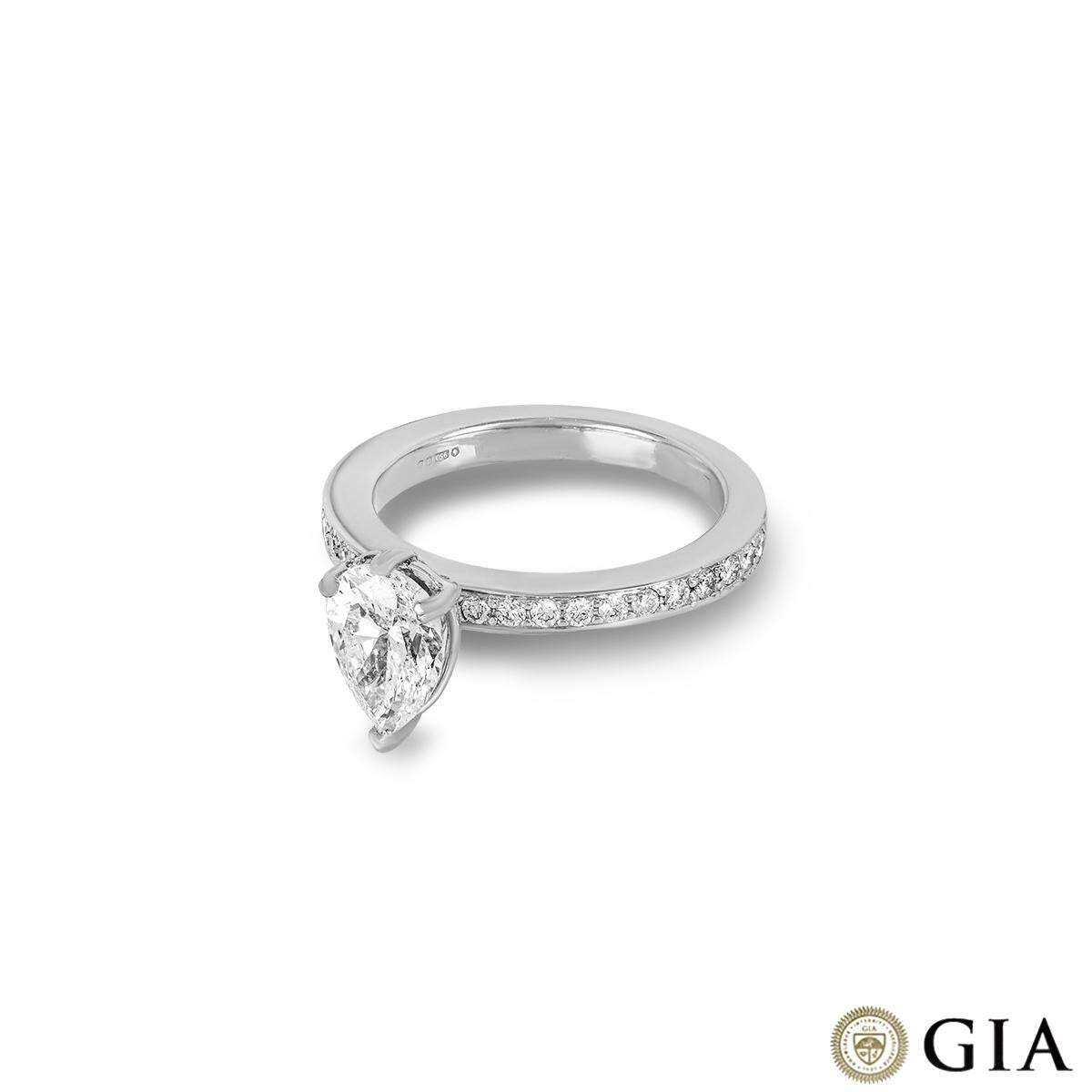 GIA Certified Pear Shape Diamond Engagement Ring 1.21 Carat G/VS1 For Sale 2