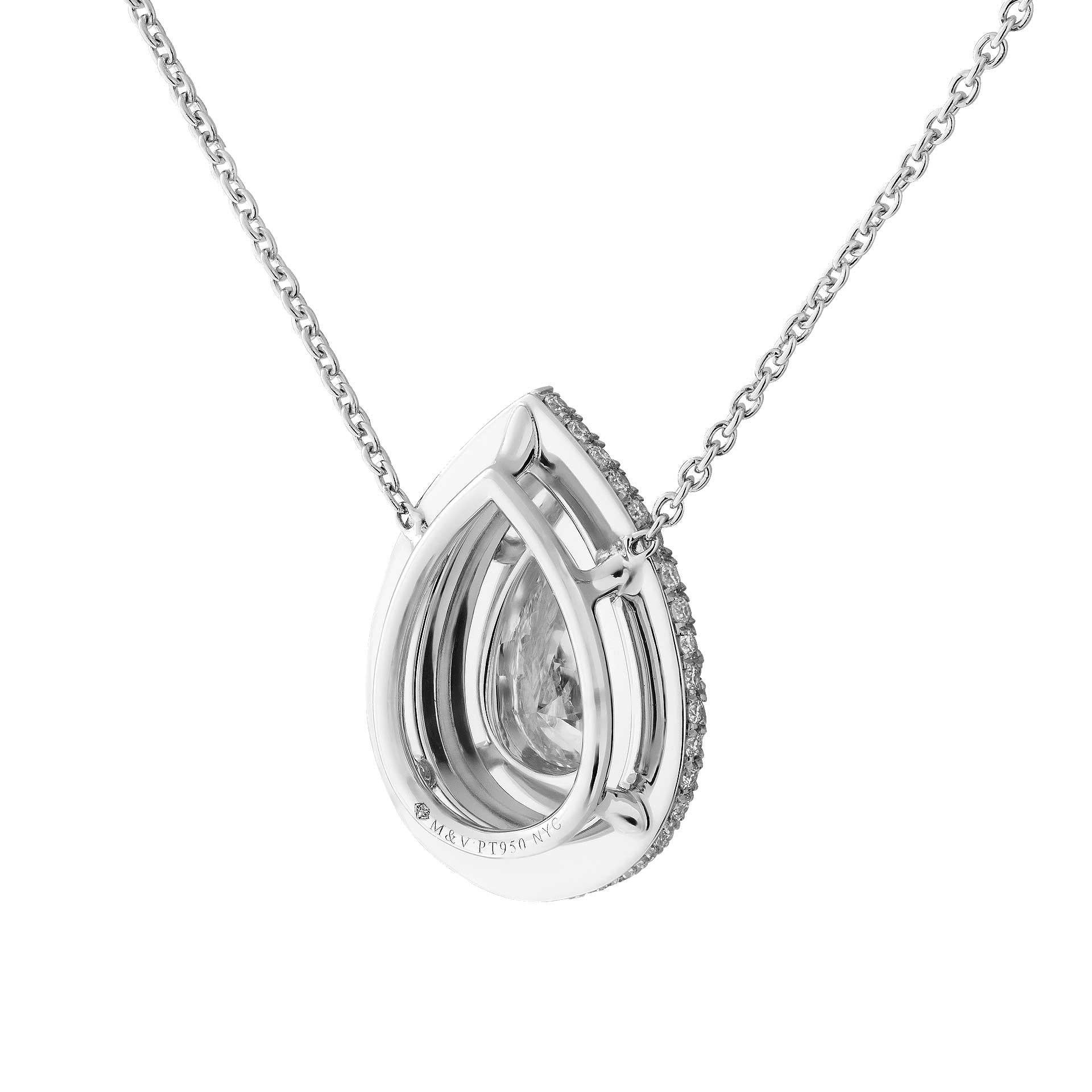 Moderno Ciondolo con diamante a forma di pera certificato GIA in vendita