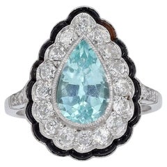 Anillo de cóctel de turmalina paraiba en forma de pera certificado por el GIA