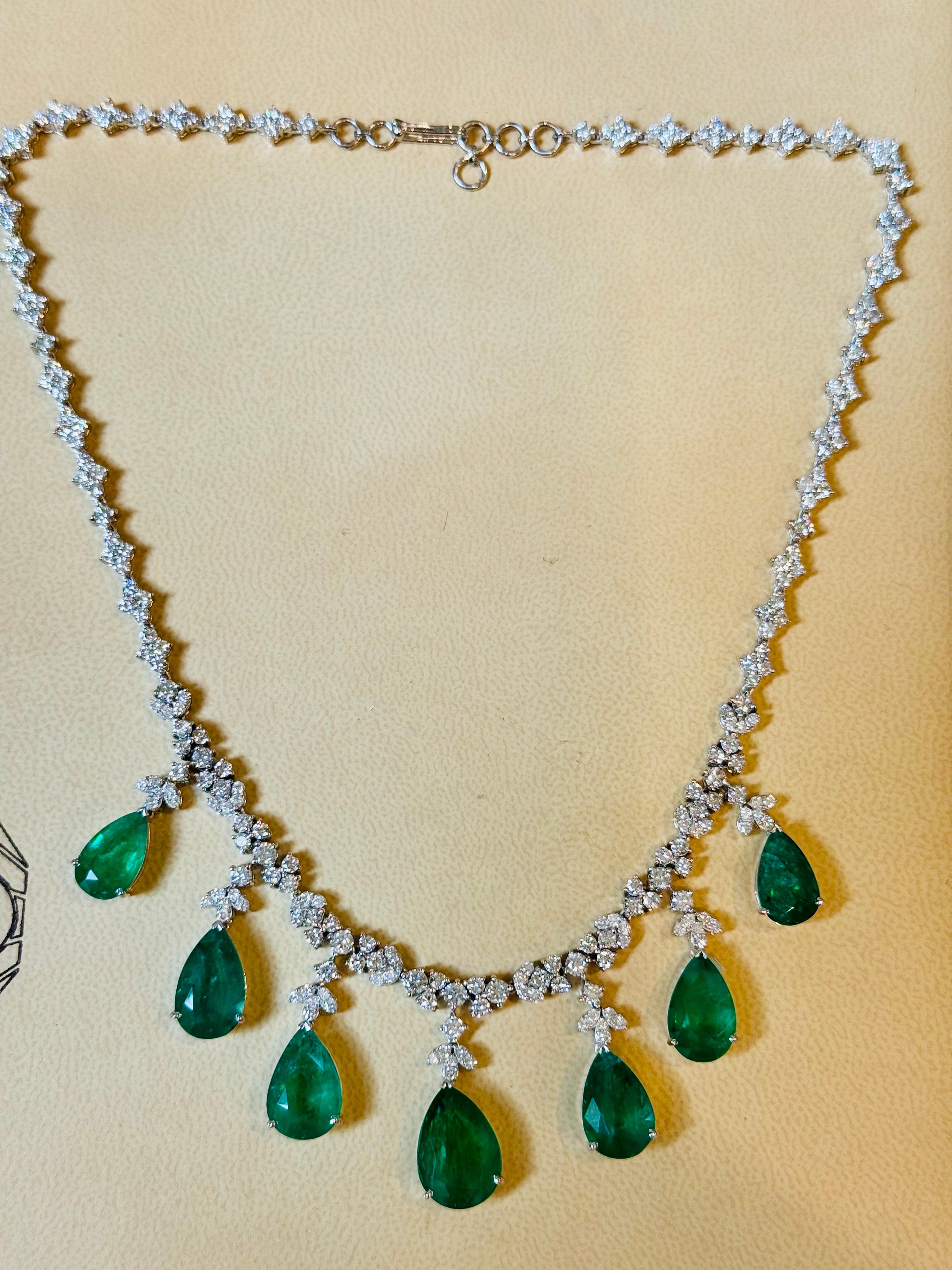  GIA Certified Pear Zambian Emerald & Diamond Bridal Drop Necklace 14 Kt  Or Excellent état - En vente à New York, NY