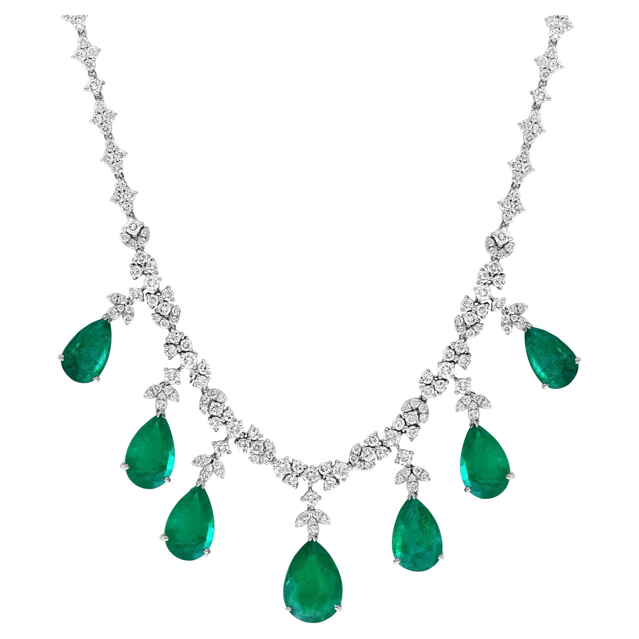 GIA Certified Pear Zambian Emerald & Diamond Bridal Drop Necklace 14 Kt  Or en vente