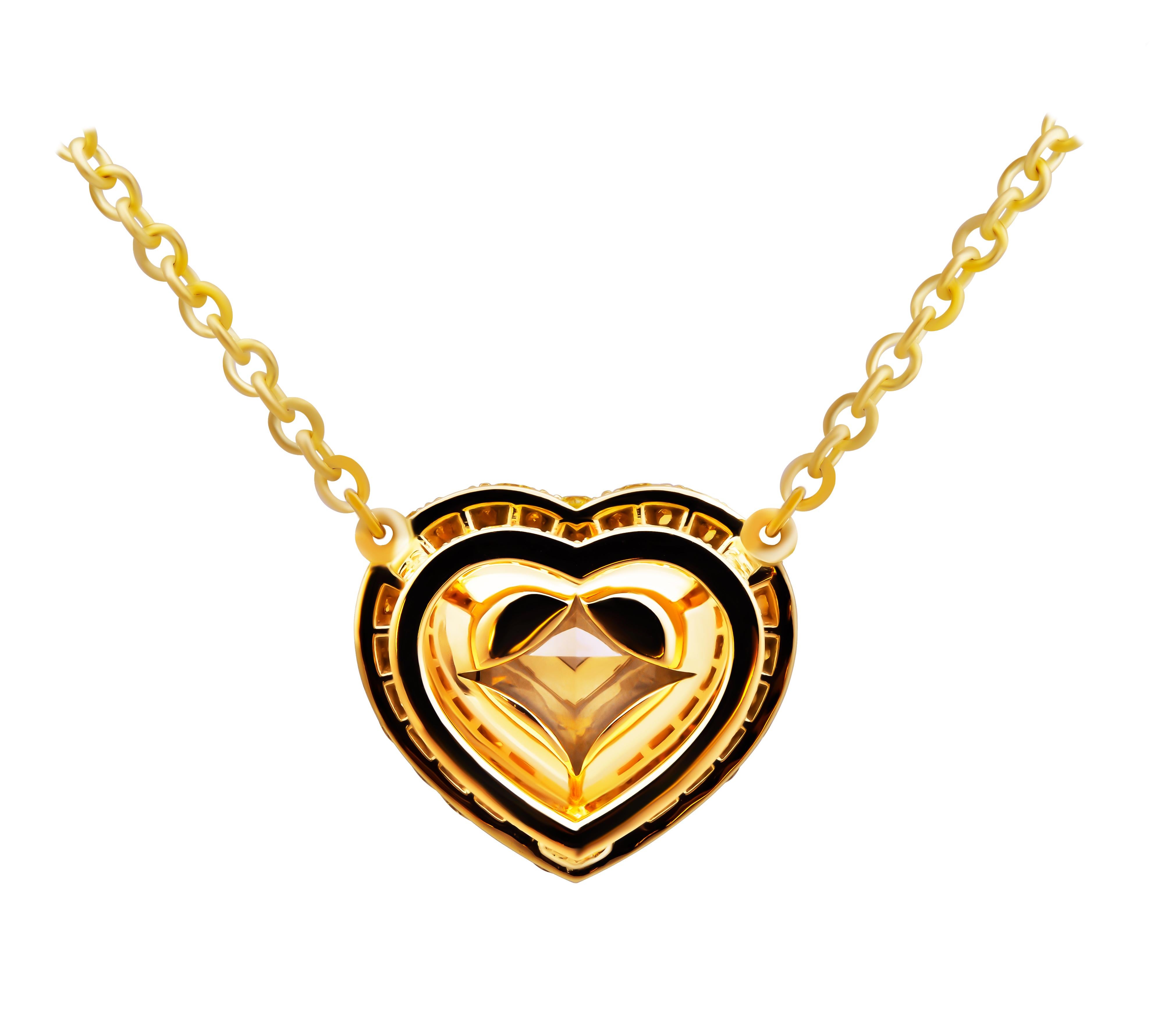 Moderno Ciondolo certificato GIA con diamante a forma di cuore giallo chiaro da 5,00 ct. in vendita