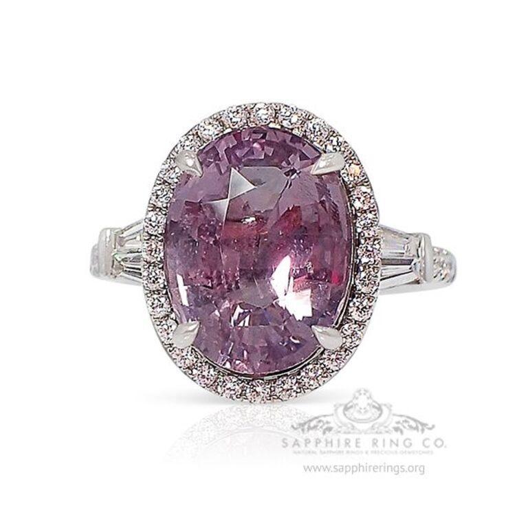 Oval Cut GIA Certified Pink Sapphire Ring, 5.52 Carat Unheated Sapphire 18kt For Sale