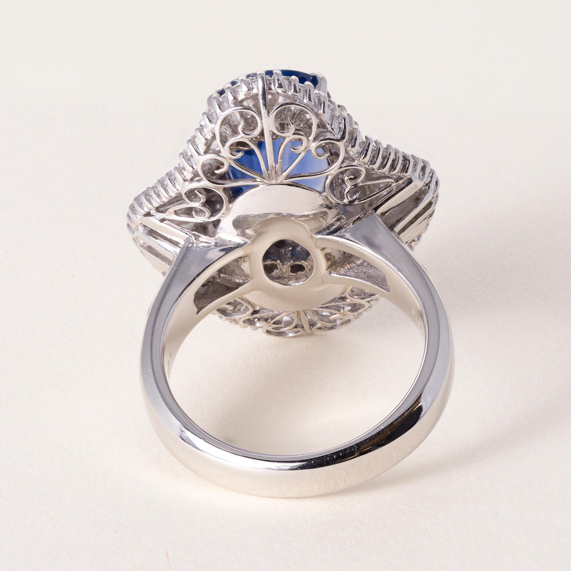 Taille ovale Bague saphir et diamant ovale allongé de 4,19 carats certifiée par la GIA en vente