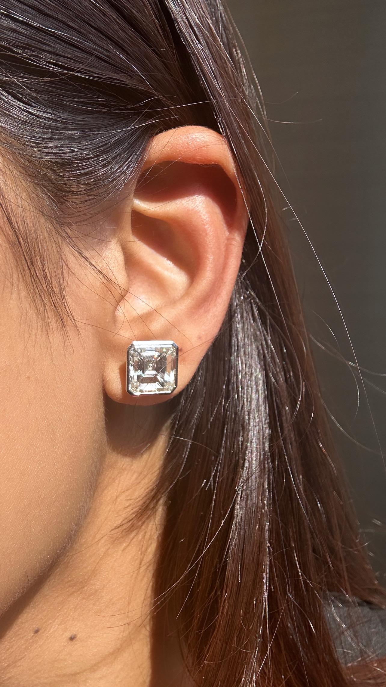 Pendientes de platino con certificado GIA Issac Nussbaum, talla esmeralda cuadrada de 10,19 quilates. en Nuevo estado para la venta en New York, NY