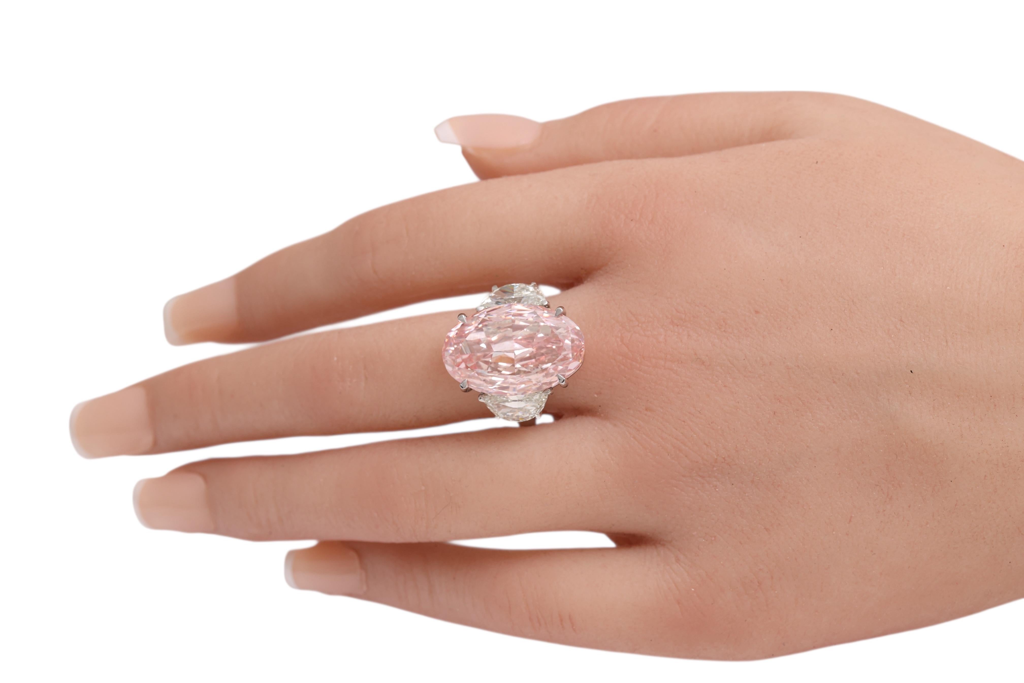 GIA Certified Platinum 15 Carat Fancy Intense Enhanced Pink Diamond Ring (bague en platine certifié GIA de 15 carats) en vente 1