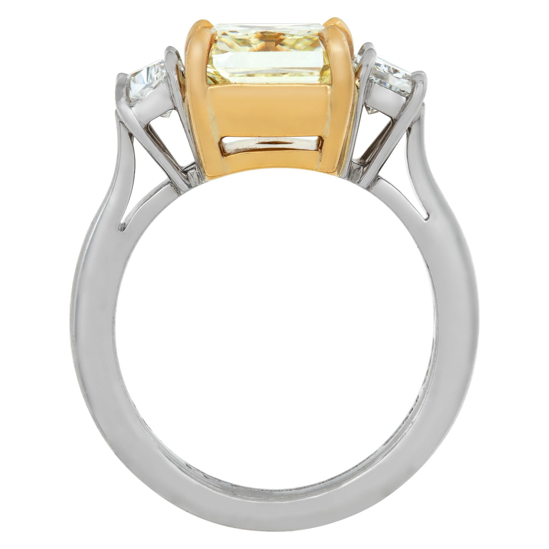 GIA-zertifizierter Platin- und 18K Gelbgold-Ring im Zustand „Hervorragend“ im Angebot in Surfside, FL
