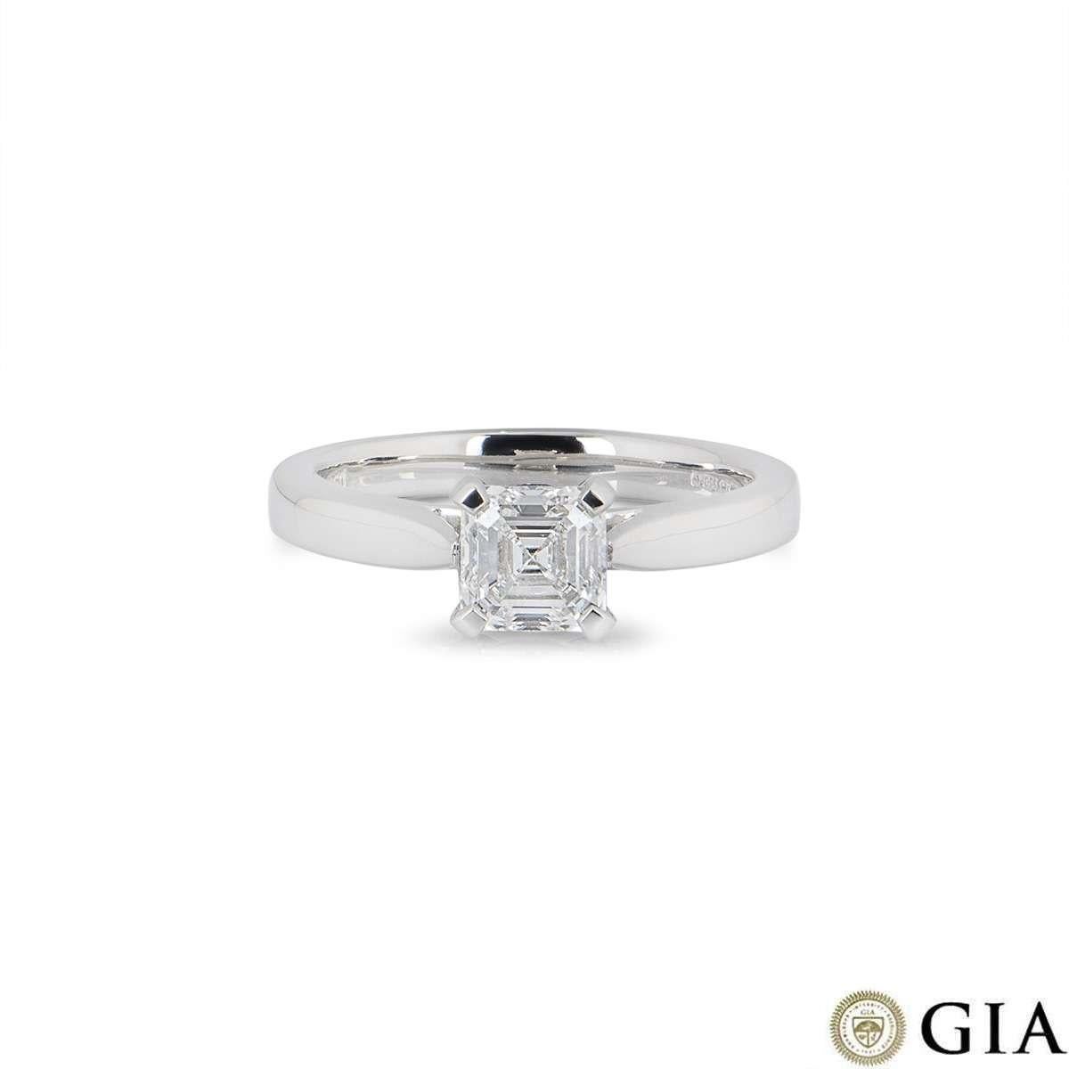 Taille Asscher Bague en platine avec diamant taille Asscher de 1,01 carat F/VS2 certifié GIA en vente