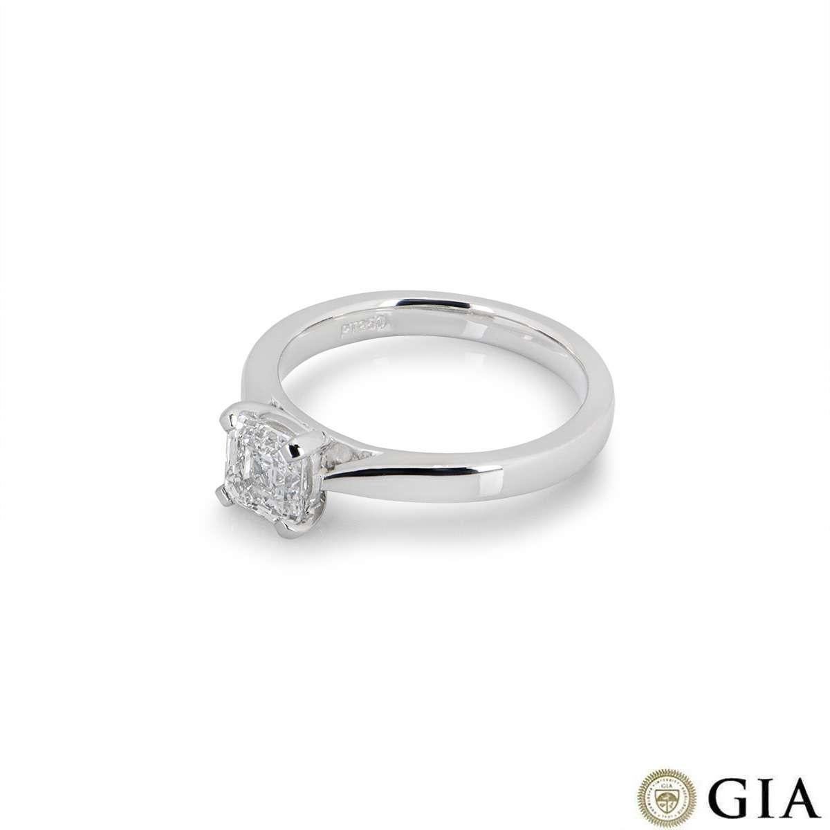 Bague en platine avec diamant taille Asscher de 1,01 carat F/VS2 certifié GIA Neuf - En vente à London, GB