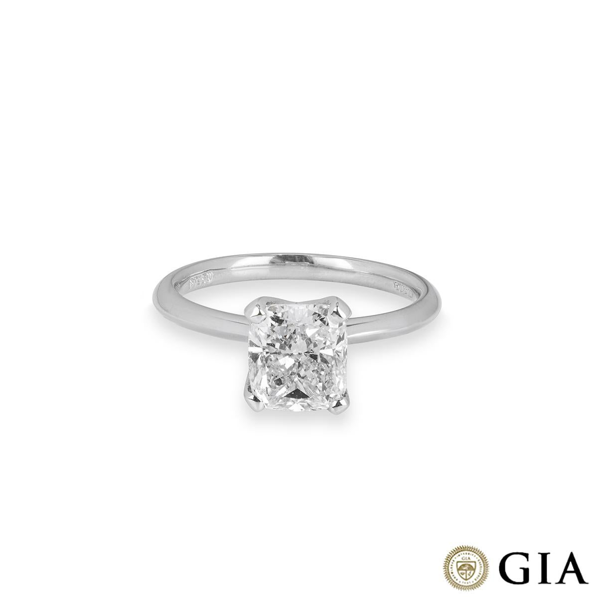 GIA Certified Platinum Cushion Cut Diamond Engagement Ring 2.00 Carat In New Condition For Sale In London, GB