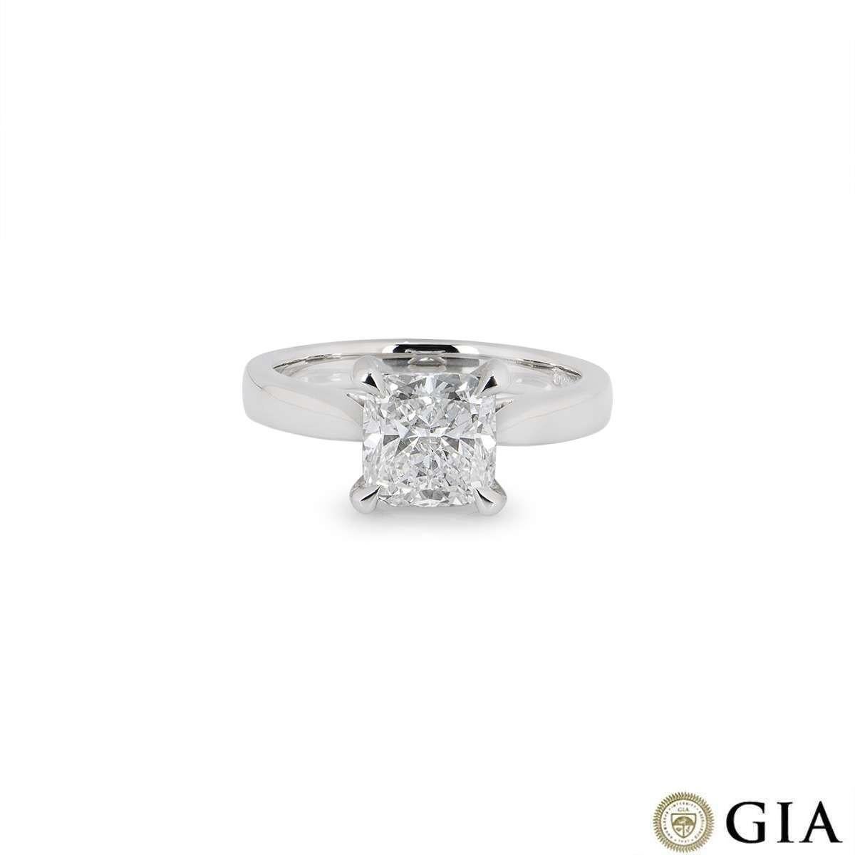 GIA Certified Platinum Cushion Cut Diamond Engagement Ring 2.00 Carat F/VS2 In New Condition For Sale In London, GB