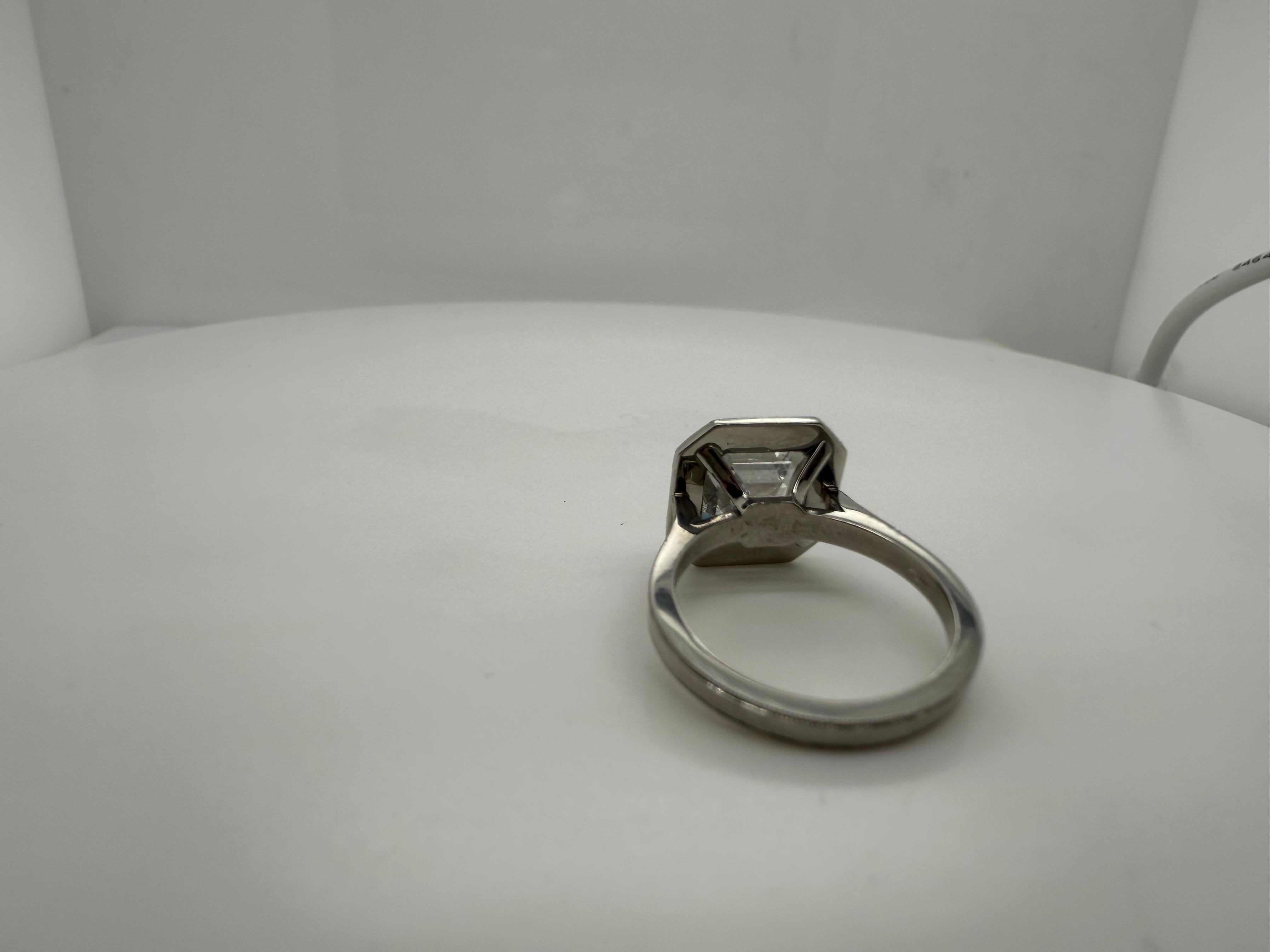 Bague en platine certifiée GIA avec diamants 4 carats Unisexe en vente