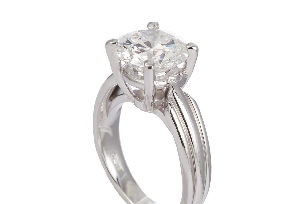 GIA Certified Platinum and Diamond Solitaire Engagement Ring 4.01 Carat G/SI1 In Good Condition In Tustin, CA