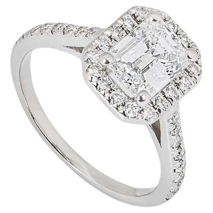 Bague de fiançailles en platine certifiée GIA avec diamant taille émeraude 1,21 carat D/VVS2