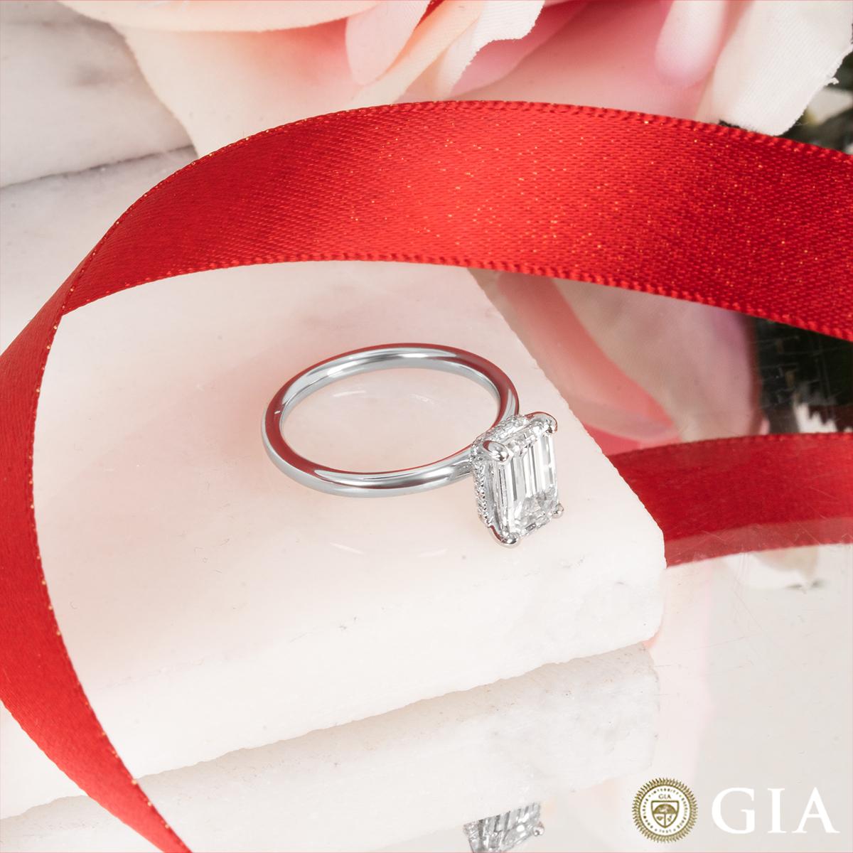 GIA Certified Platinum Emerald Cut Diamond Engagement Ring 1.80 Carat H/VS1 For Sale 4